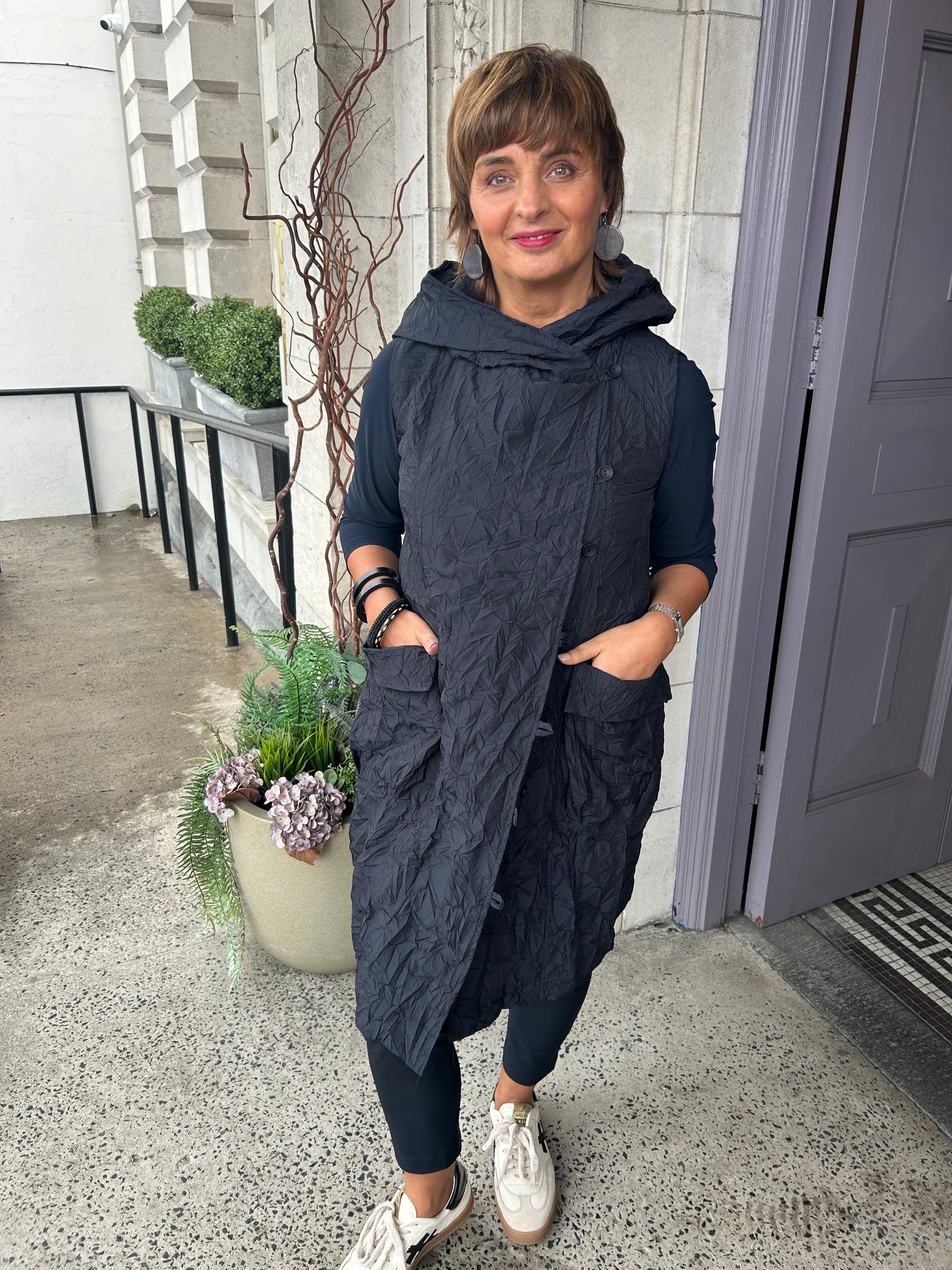 Crinkle Taffeta Waistcoat in Night Blue