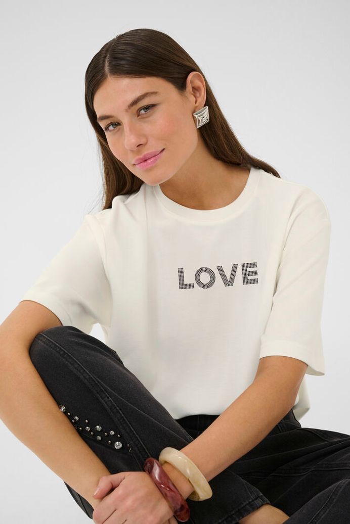 Love T-Shirt in Spring Gardenia