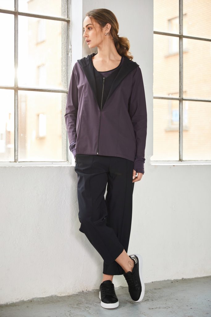Slim Leg Trouser with Front Pocket in Black