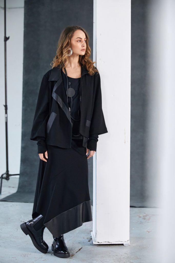 Angled Hem Punta Roma Skirt in Black