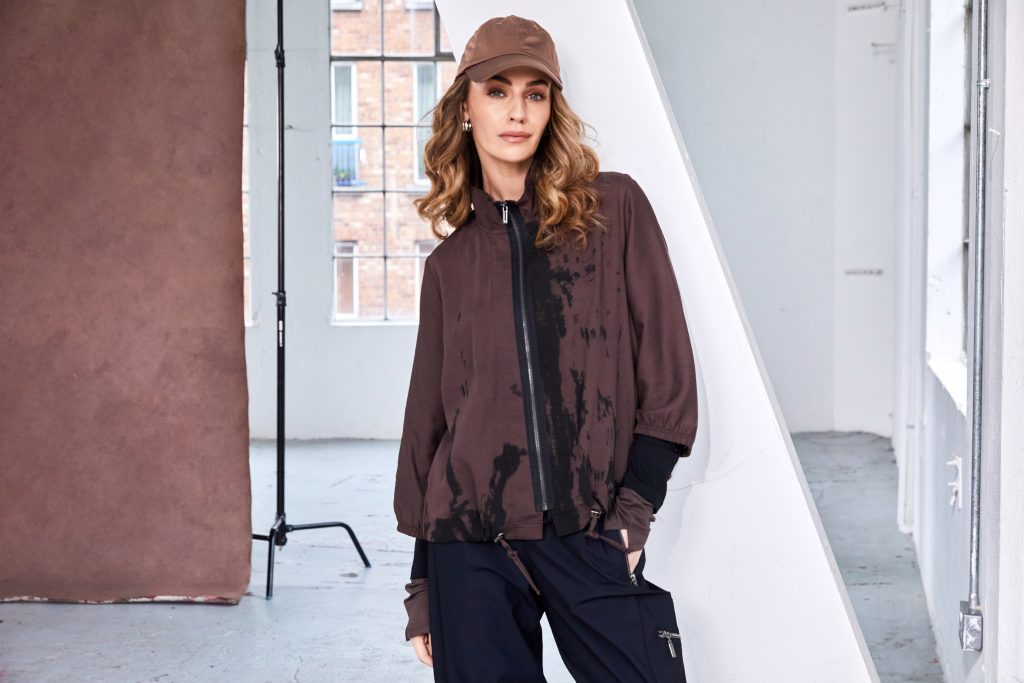 Print Zipped Jacket with Drawstring Hem in Choc/Black
