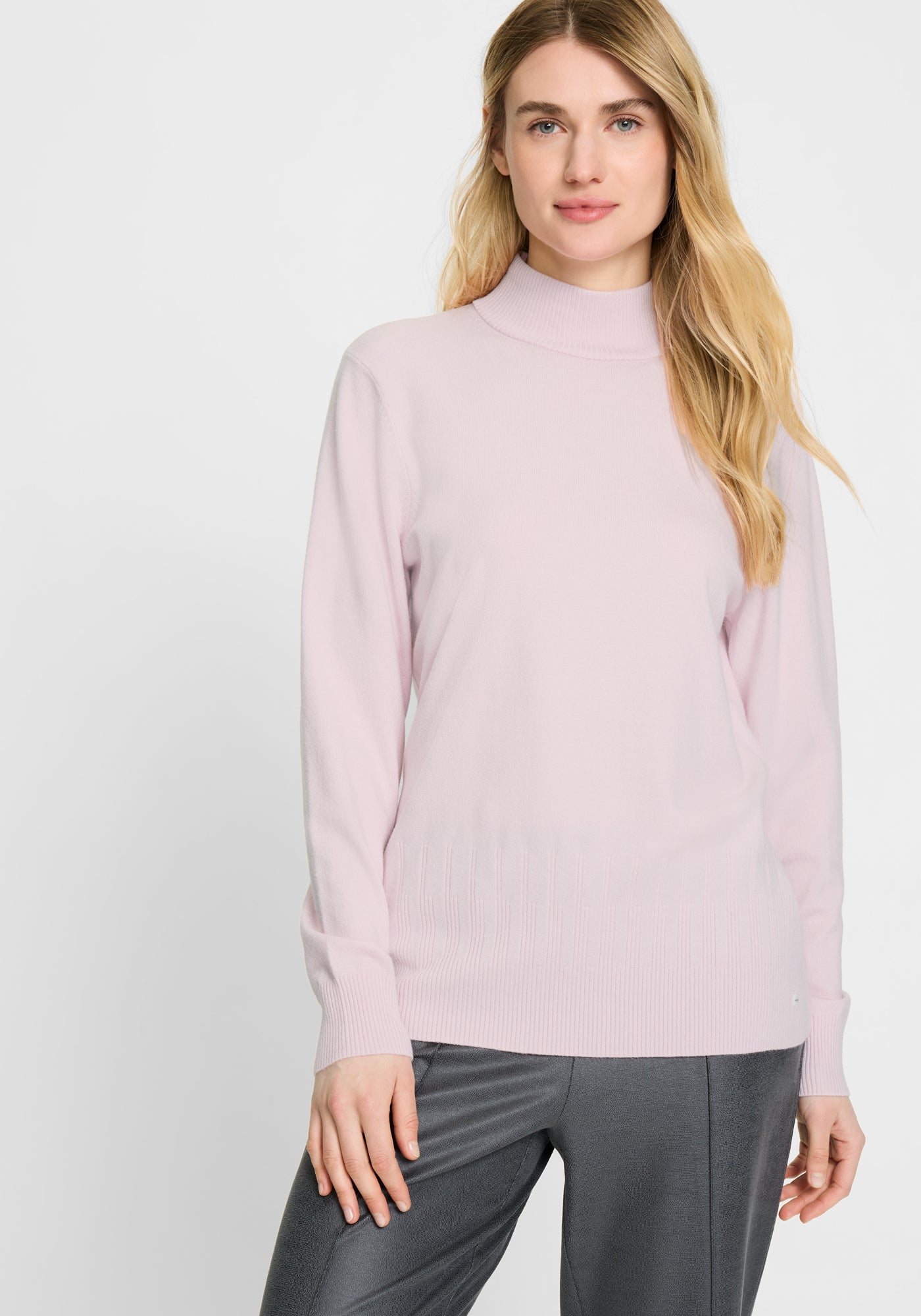 Turtle Neck Pullover in Parfait Pink