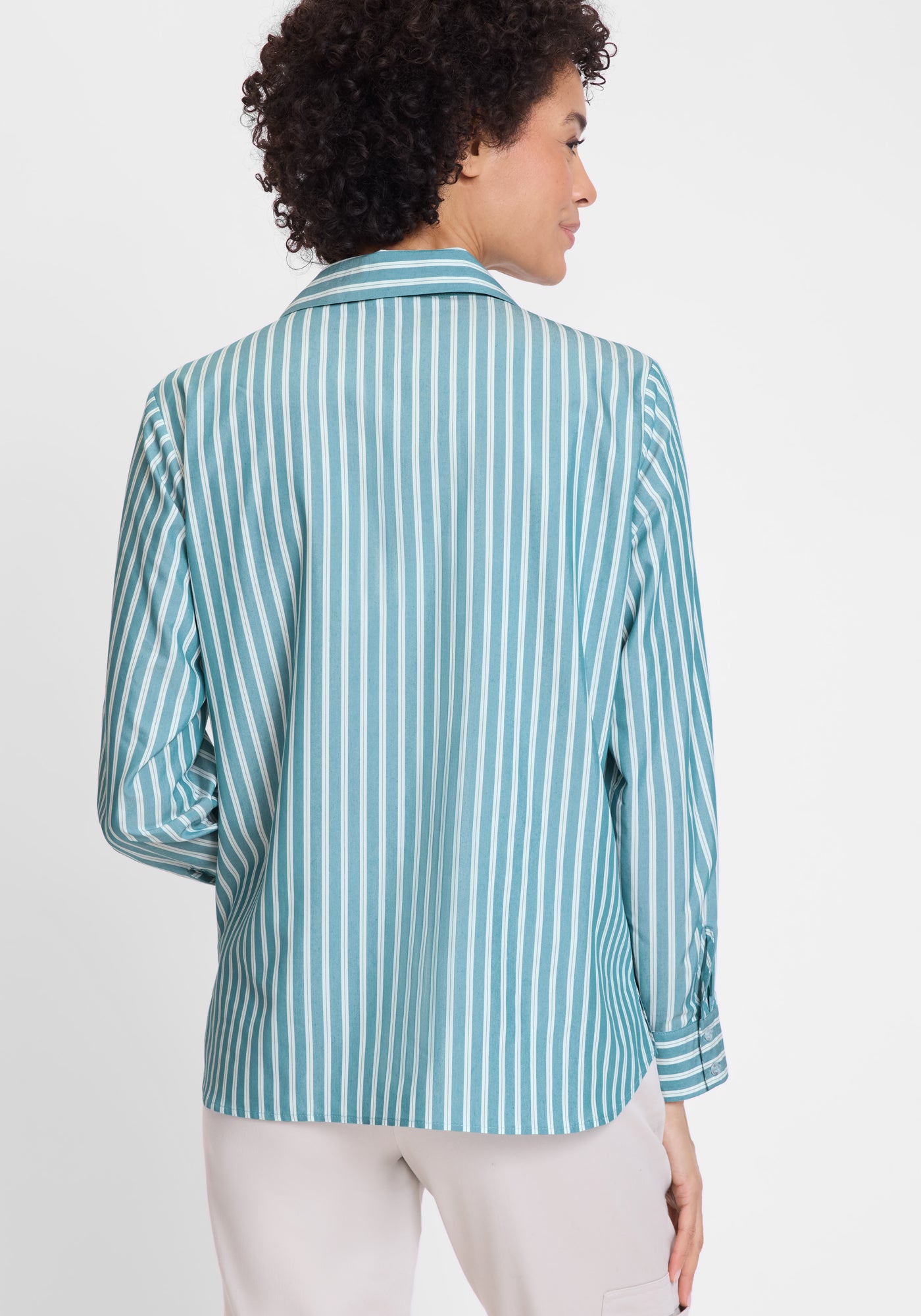 Long Sleeve Blouse in Light Teal