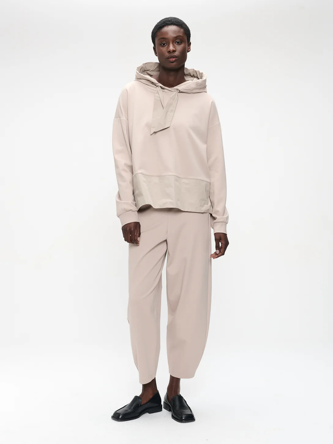 Viscose Blend Trouser in Sand
