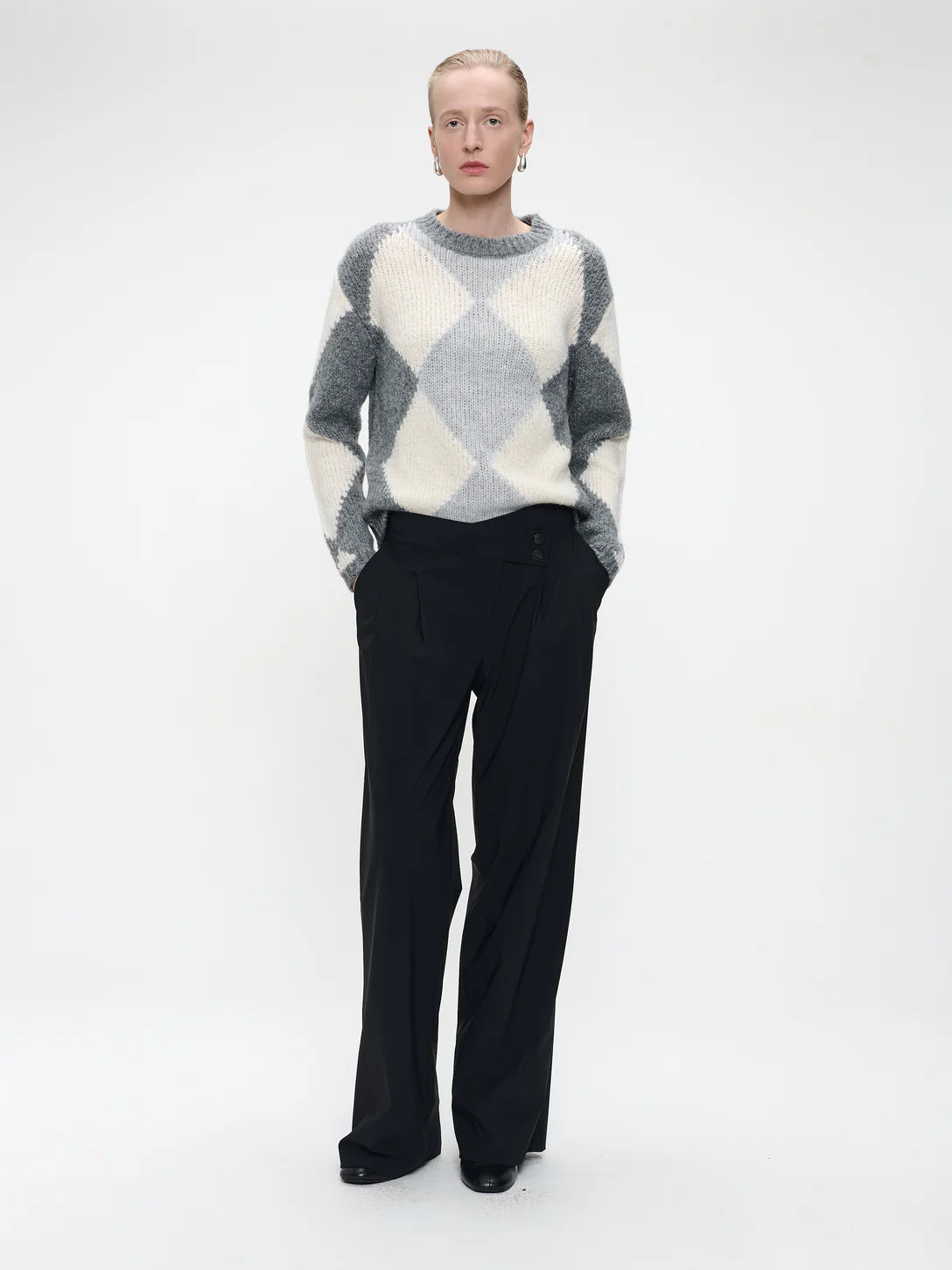 Rhomboids Pullover in Grey
