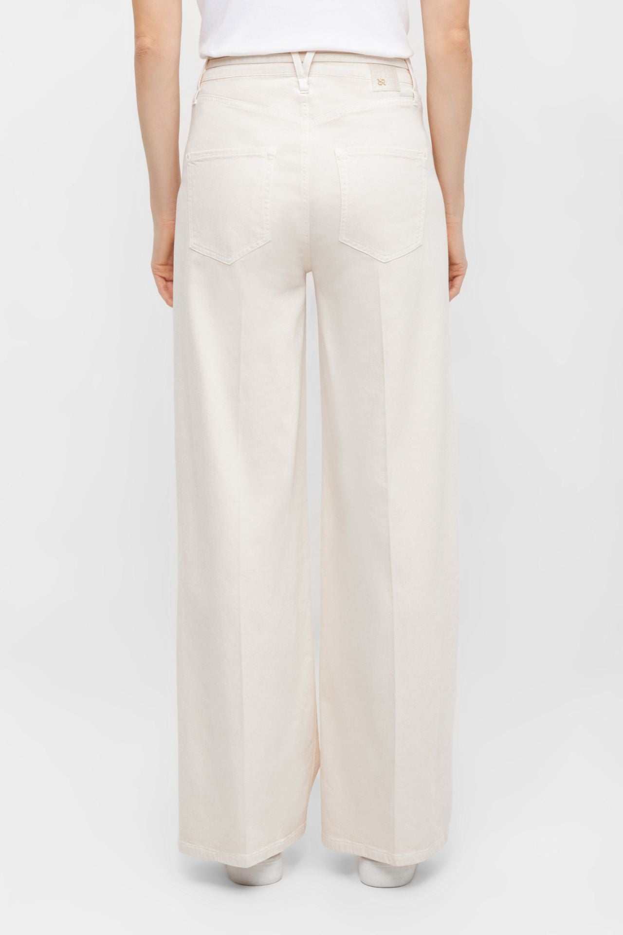 Sventy Belt Jeans in Crema