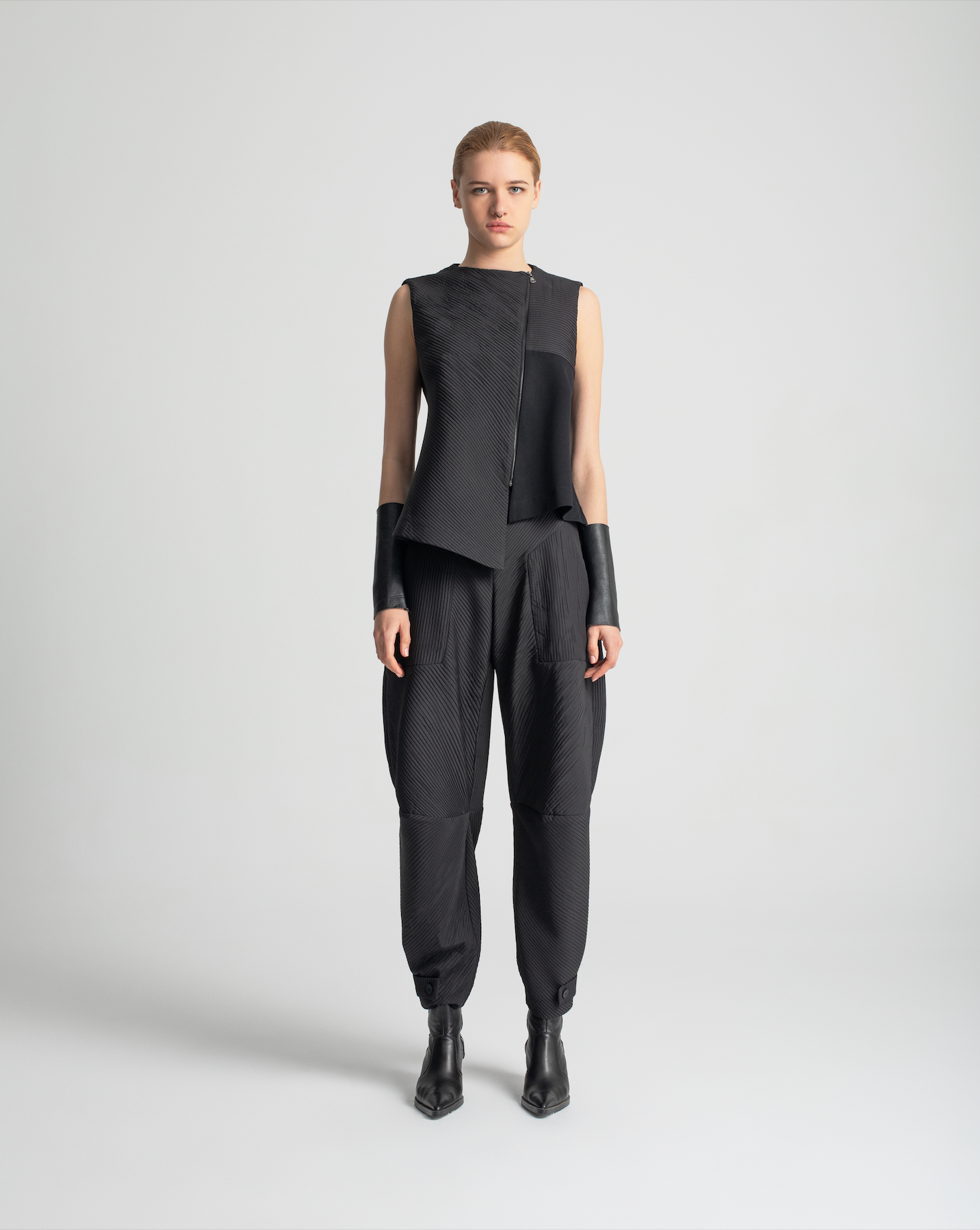 Jari Waistcoat in Black