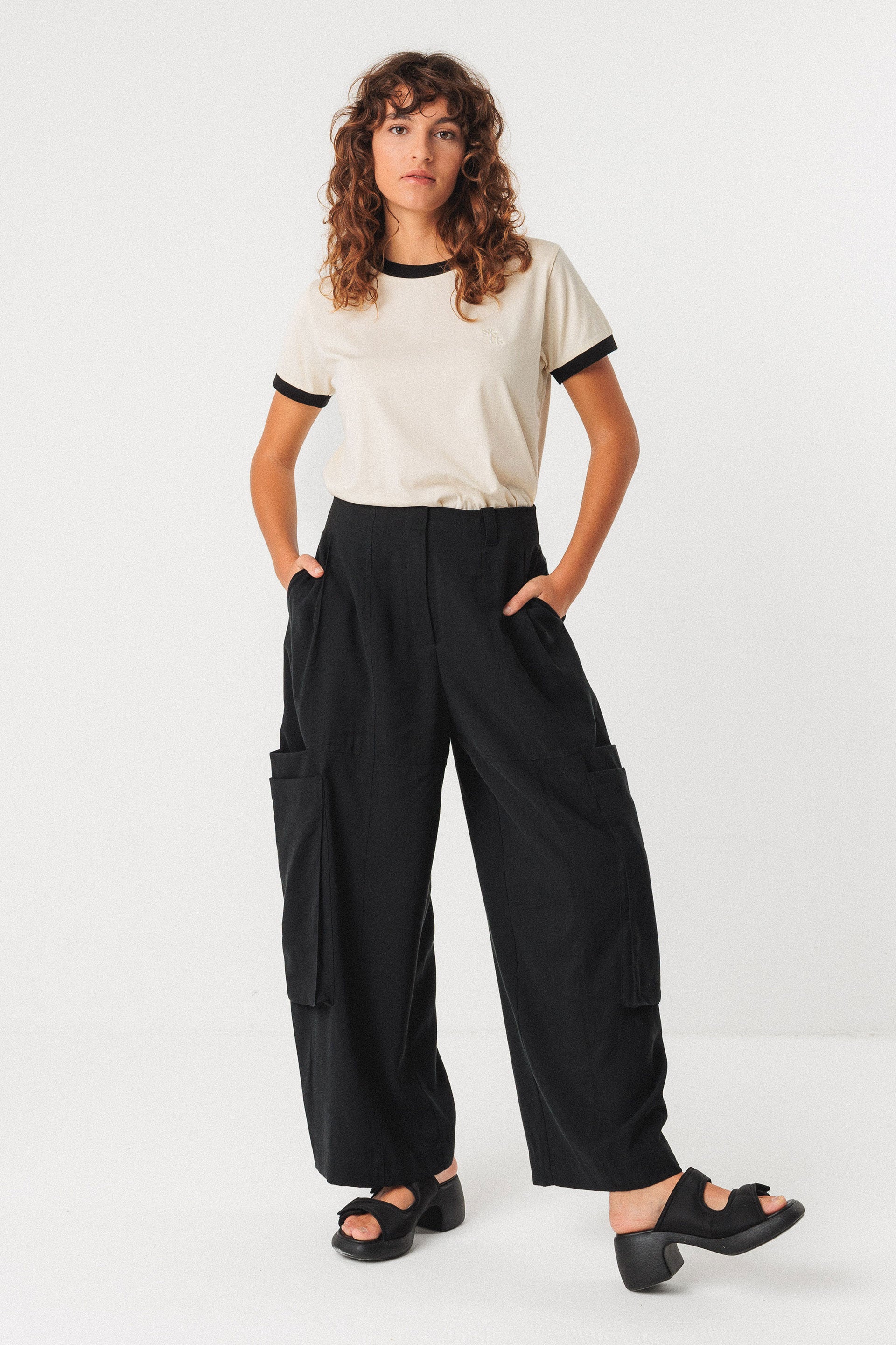 Aines Trouser in Black