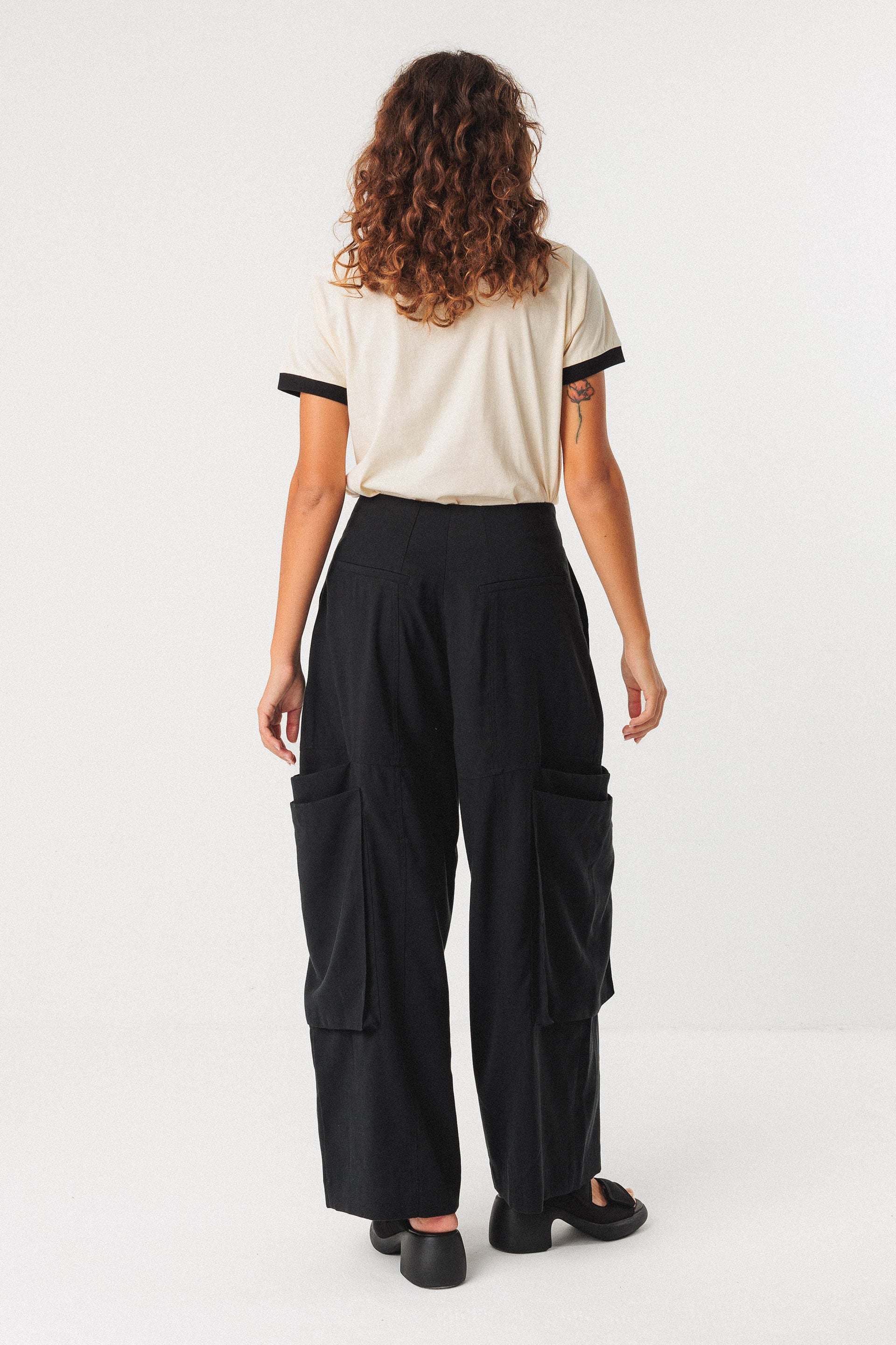 Aines Trouser in Black