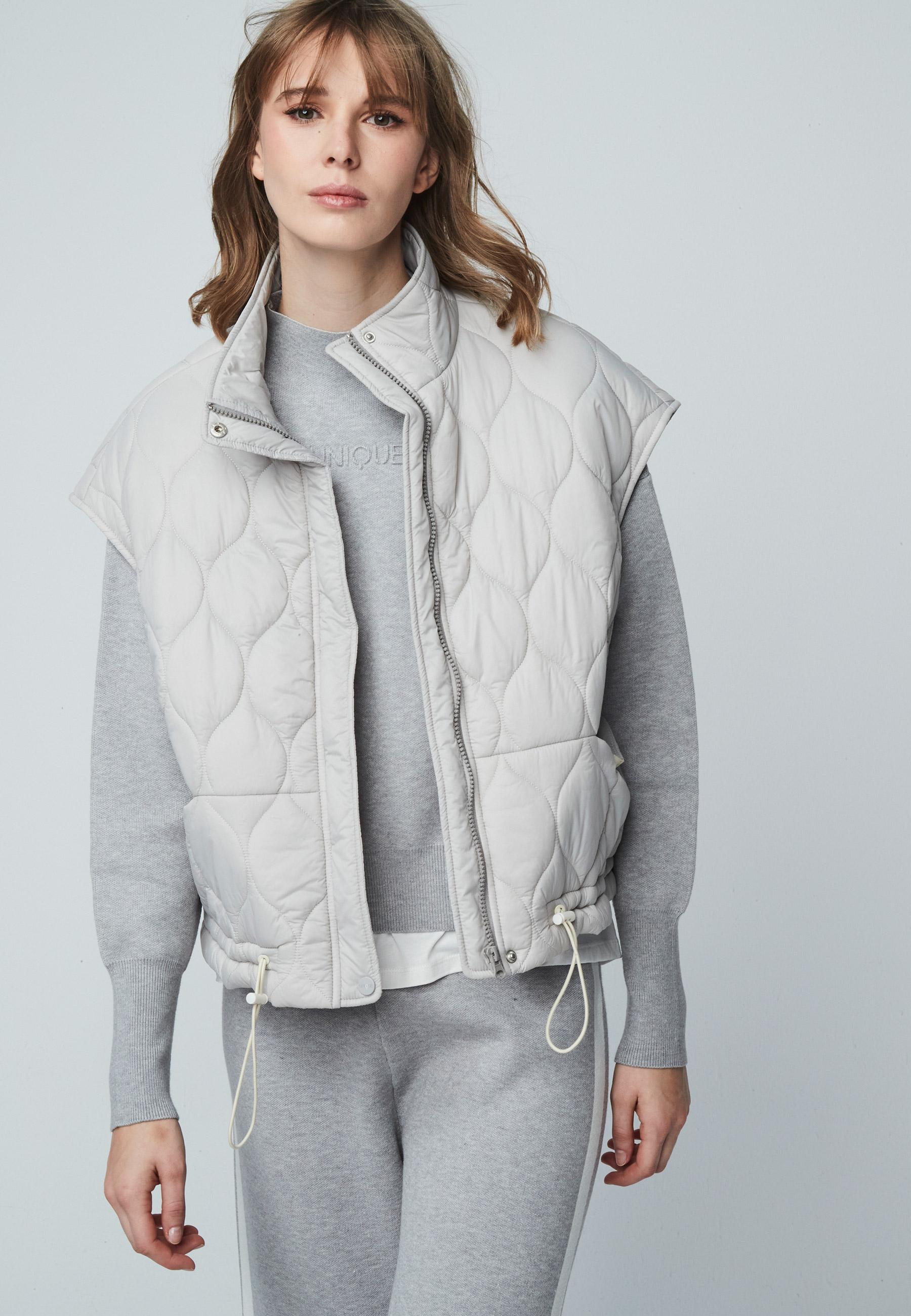 Carry Gilet in Grey