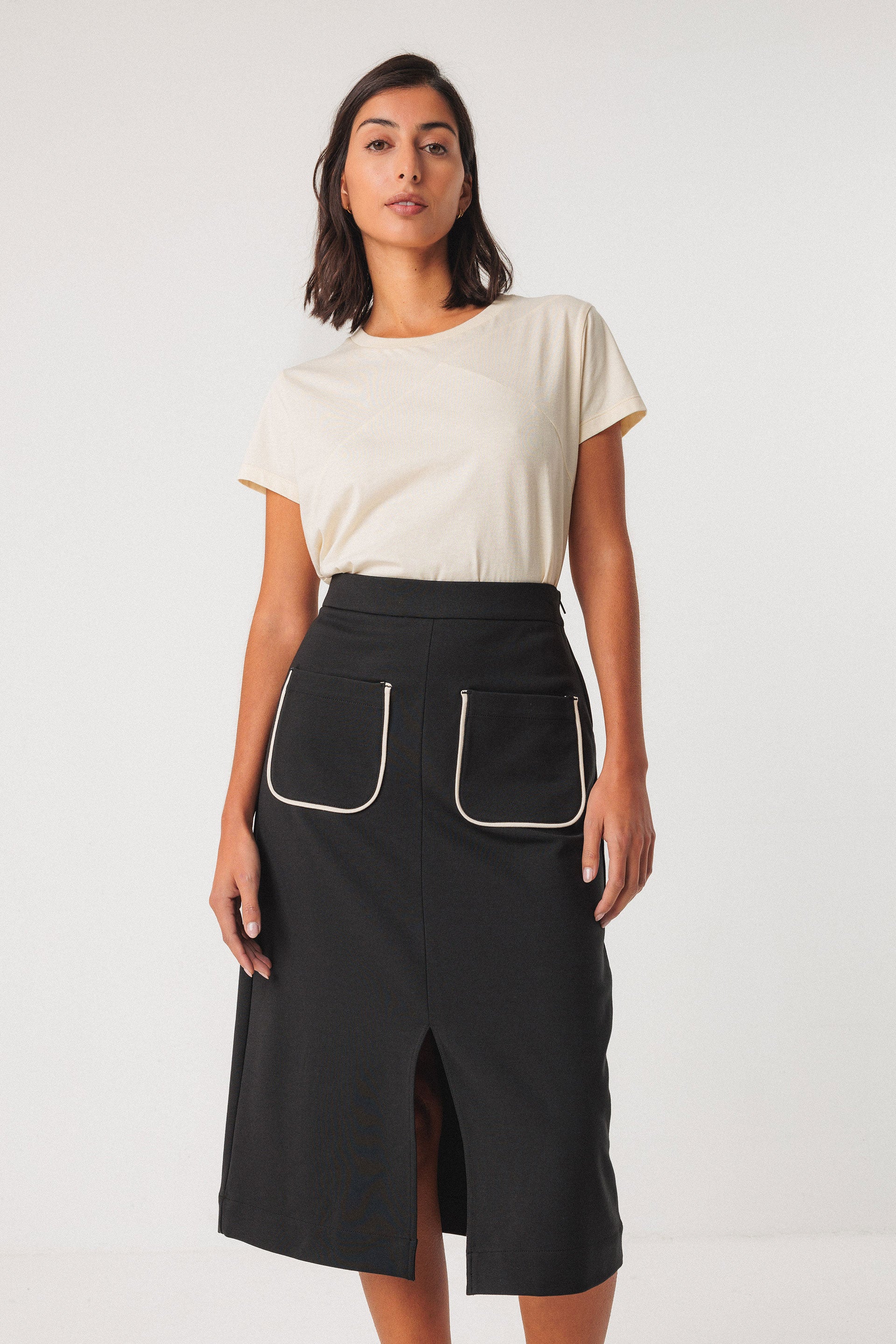 Eza Skirt in Black