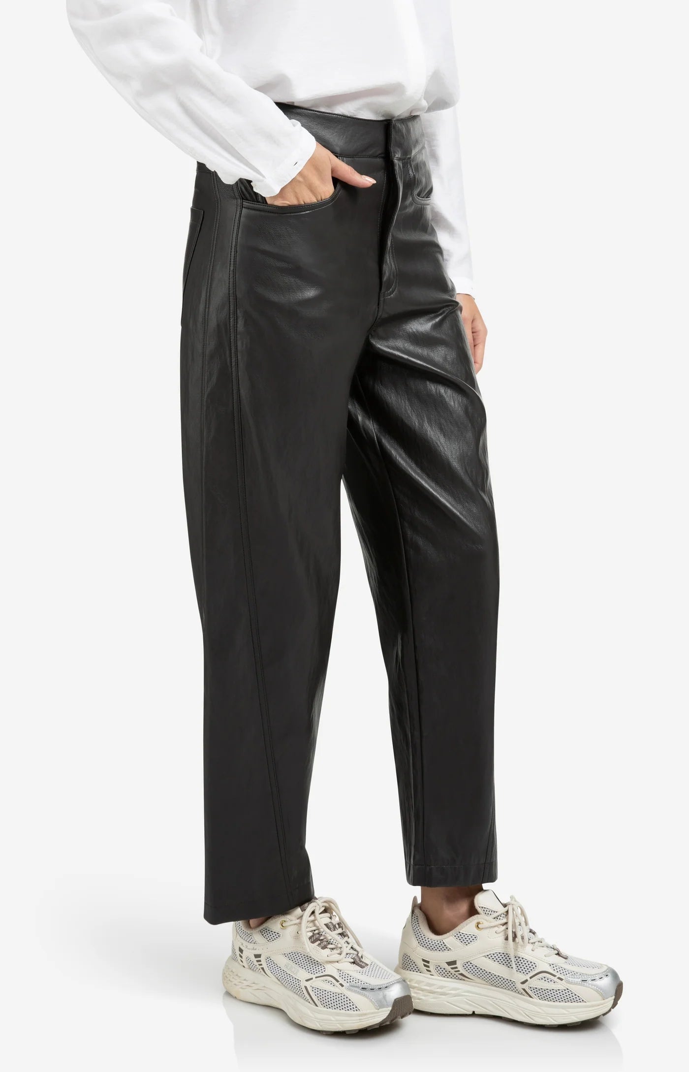 Faux Leather Carrot Fit Trouser in Anthracite/Brown