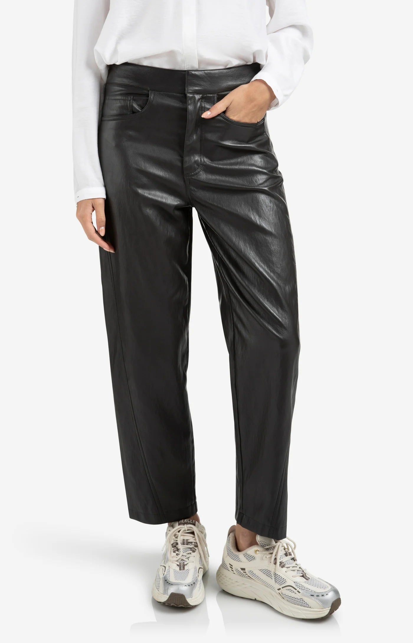 Faux Leather Carrot Fit Trouser in Anthracite/Brown