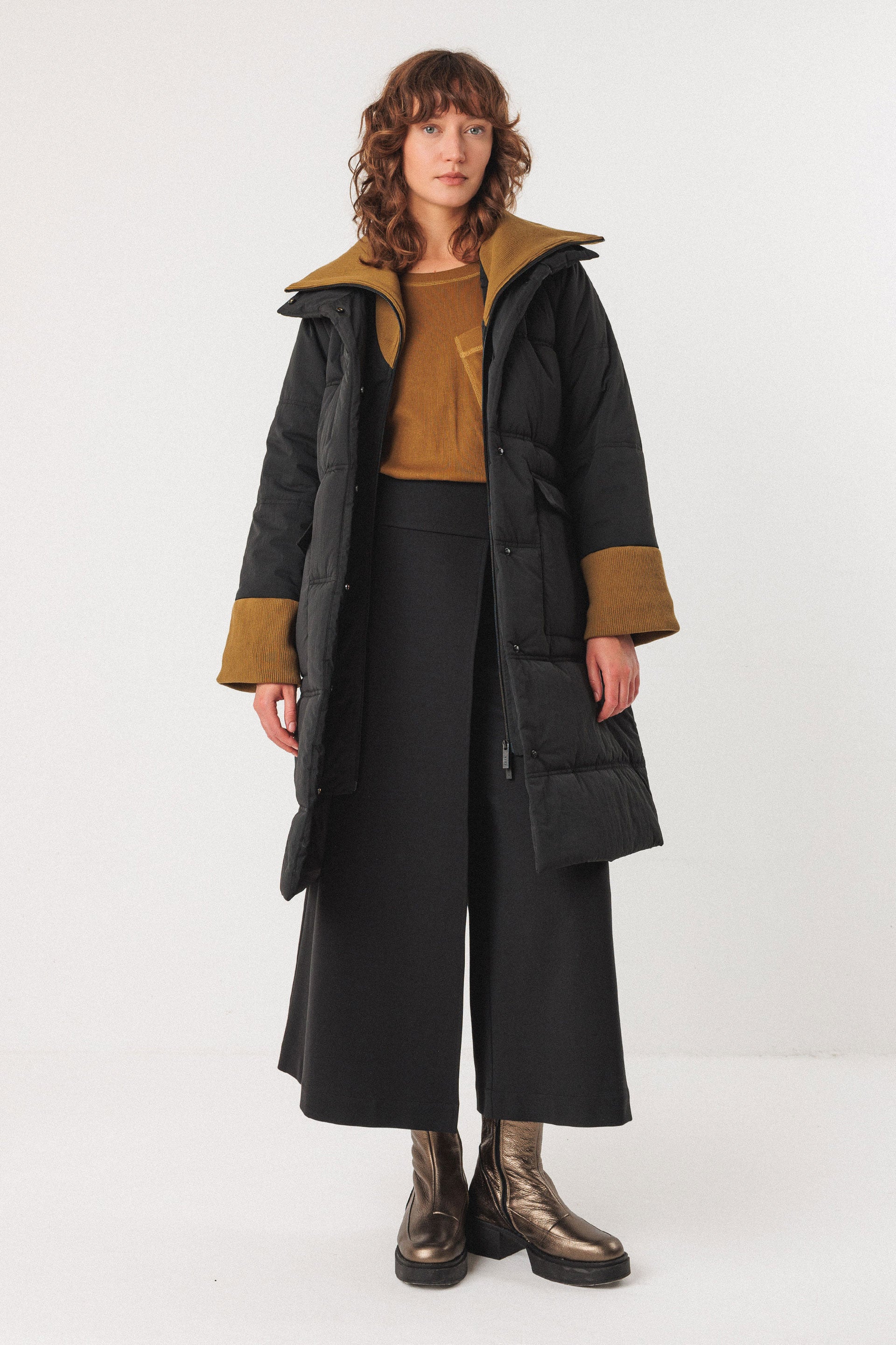 Harea Coat in Black