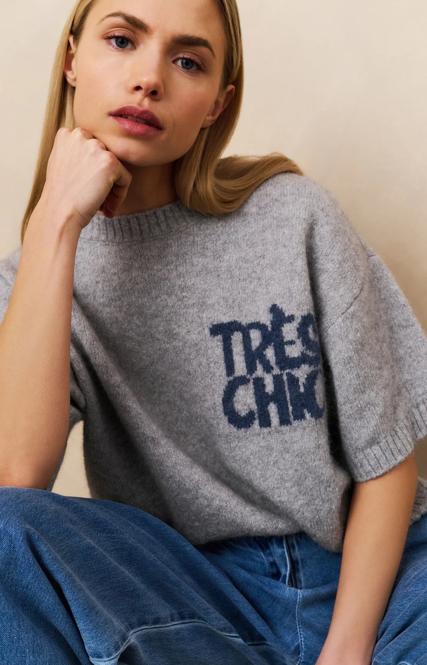 Short Sleeve Sweater in Light Grey
