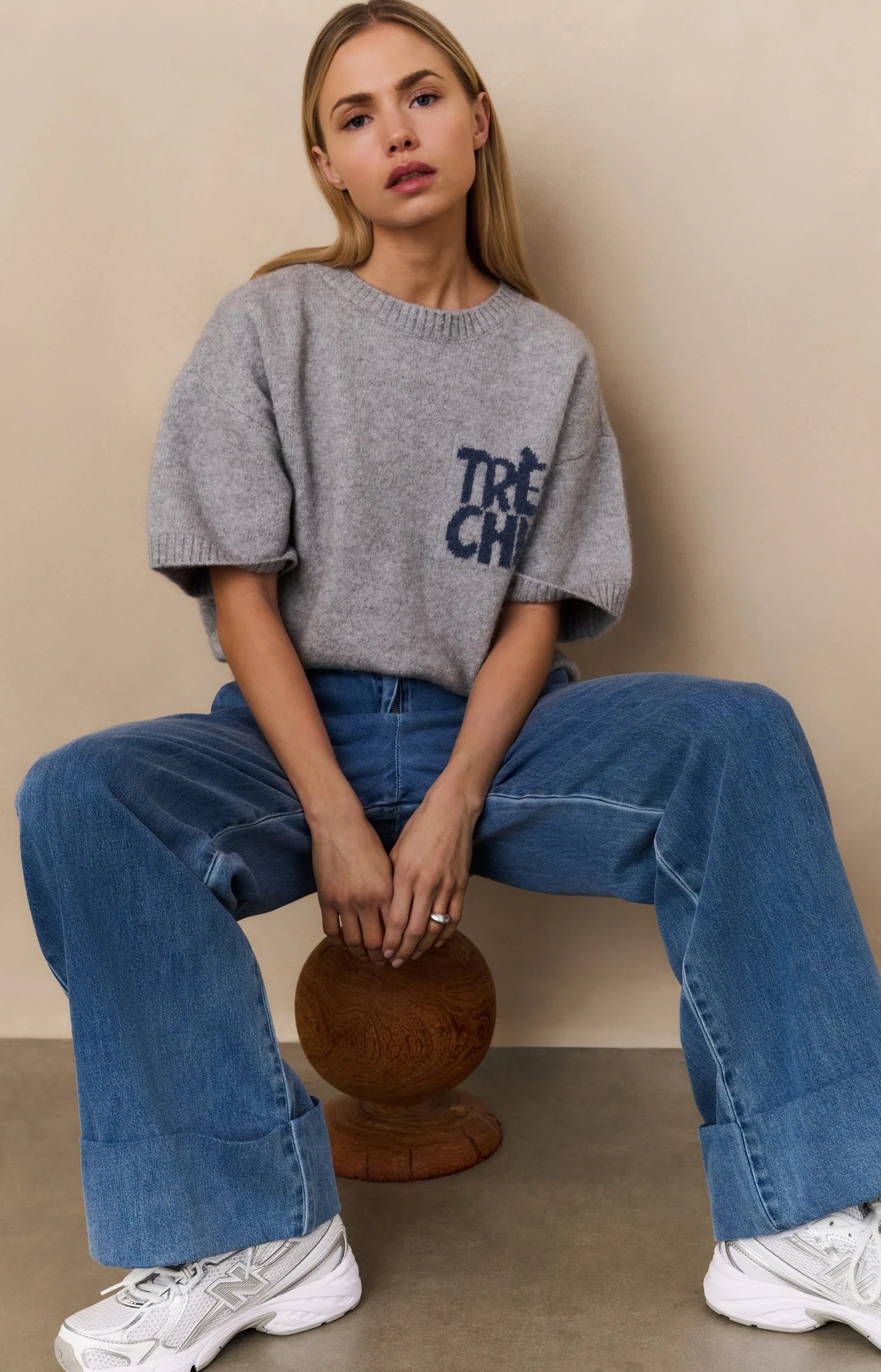 Short Sleeve Sweater in Light Grey