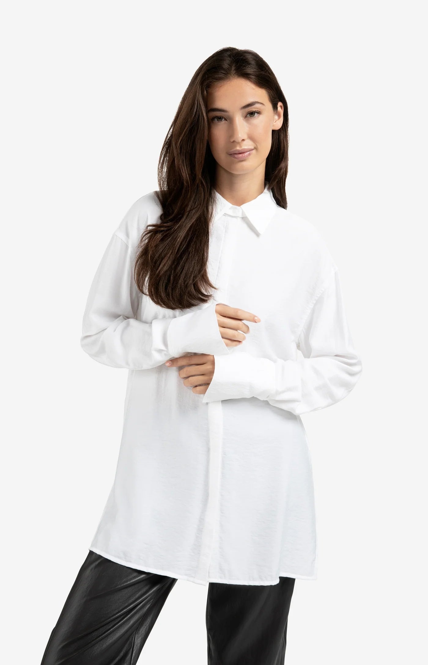 Long Blouse with Removable Collar and Cuffs in White
