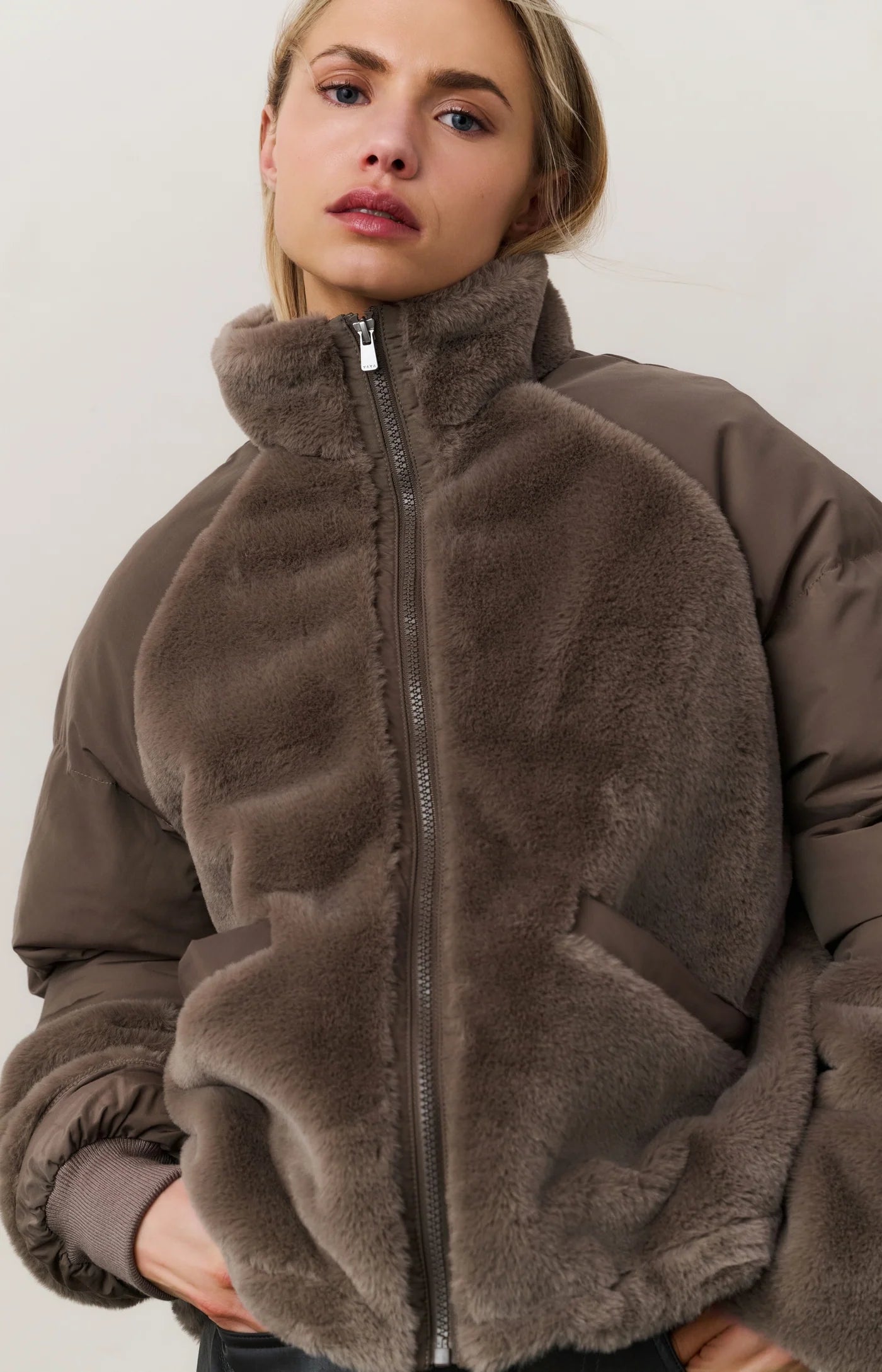 Short Teddy Jacket in Brown