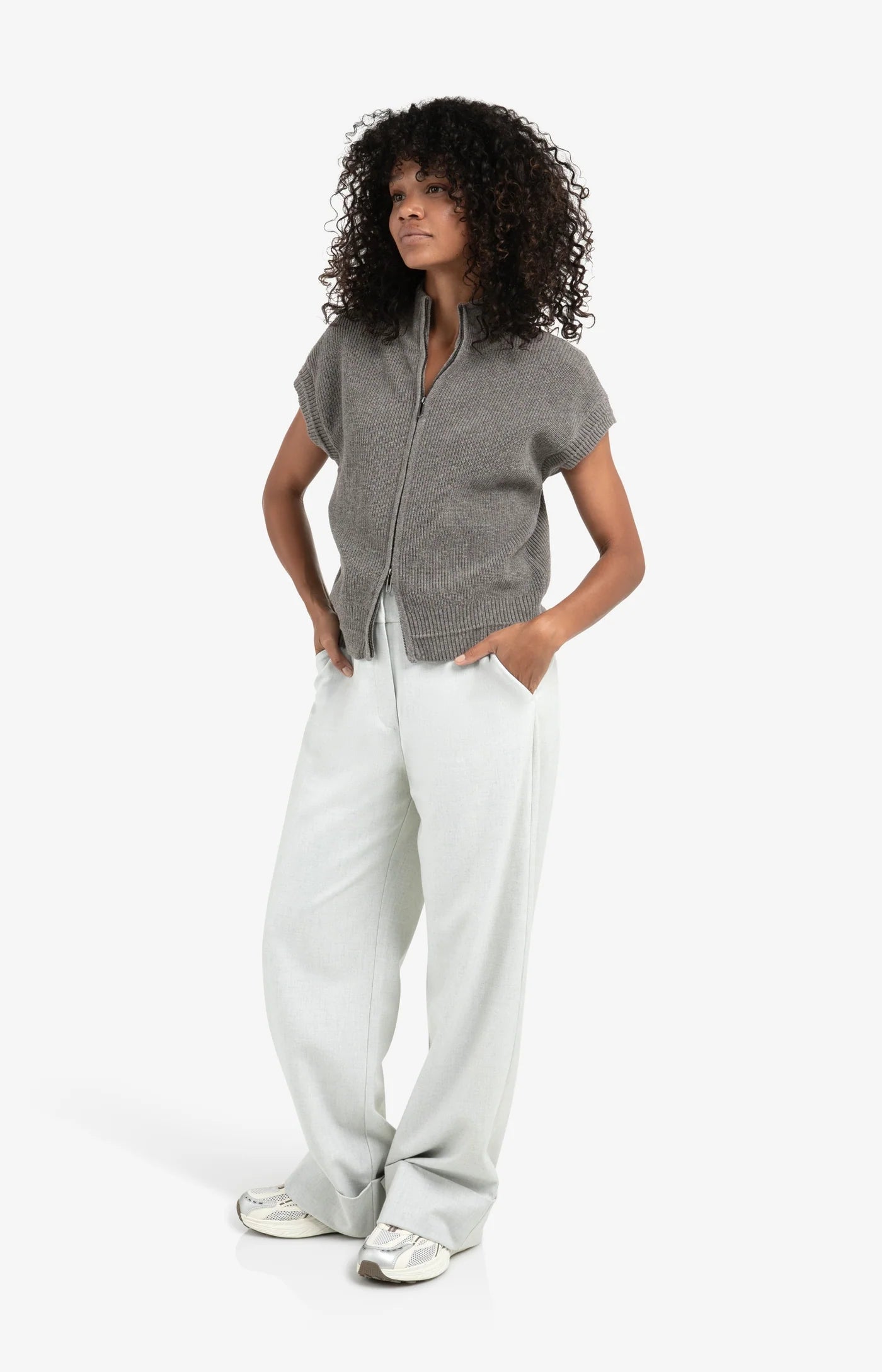 Sleeveless Cardigan in Taupe Grey