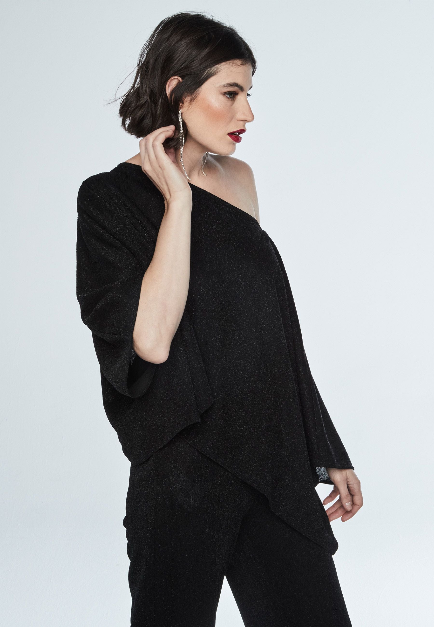 Nia Off Shoulder Top in Black