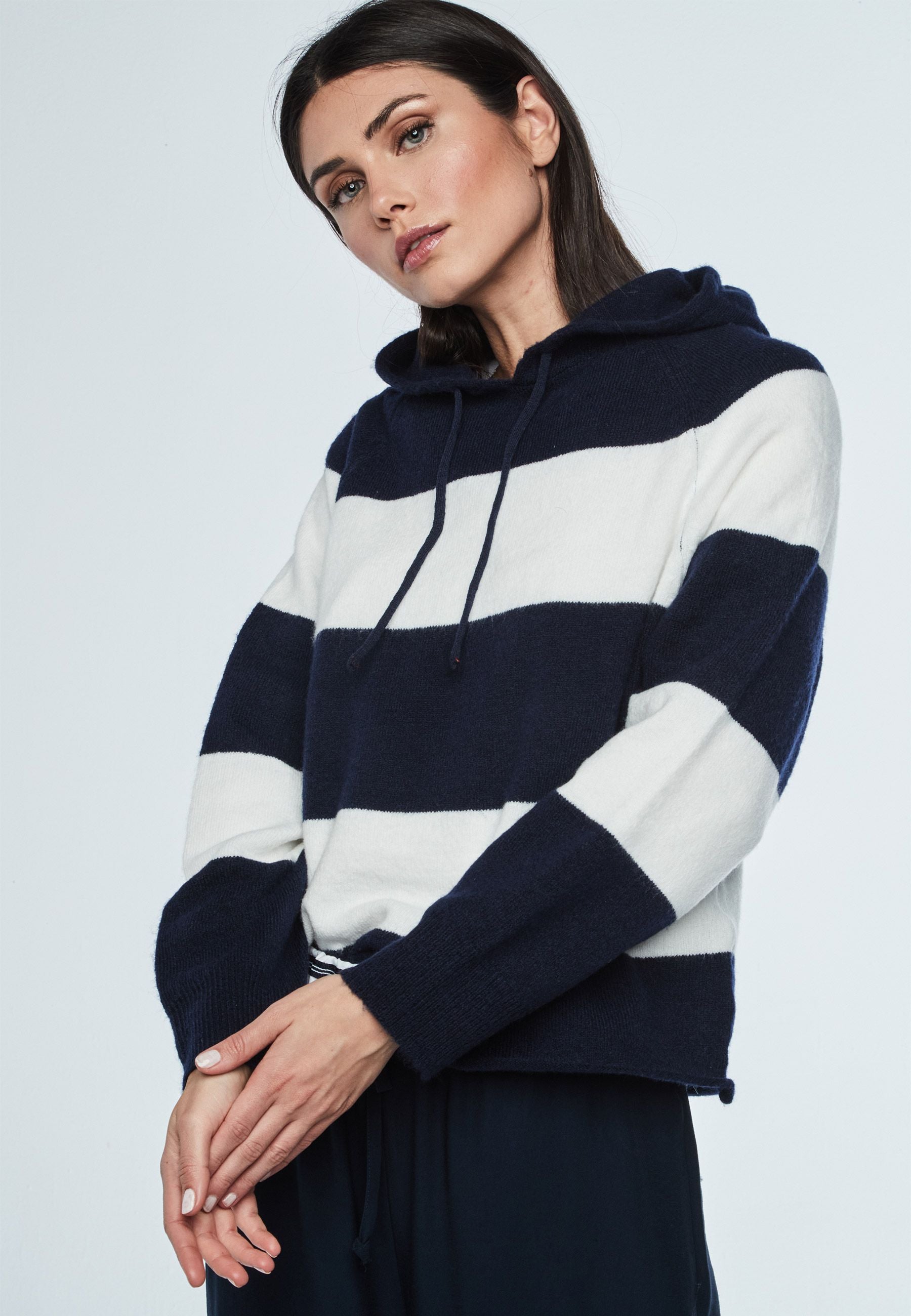 Sau Jersey Jumper in Navy