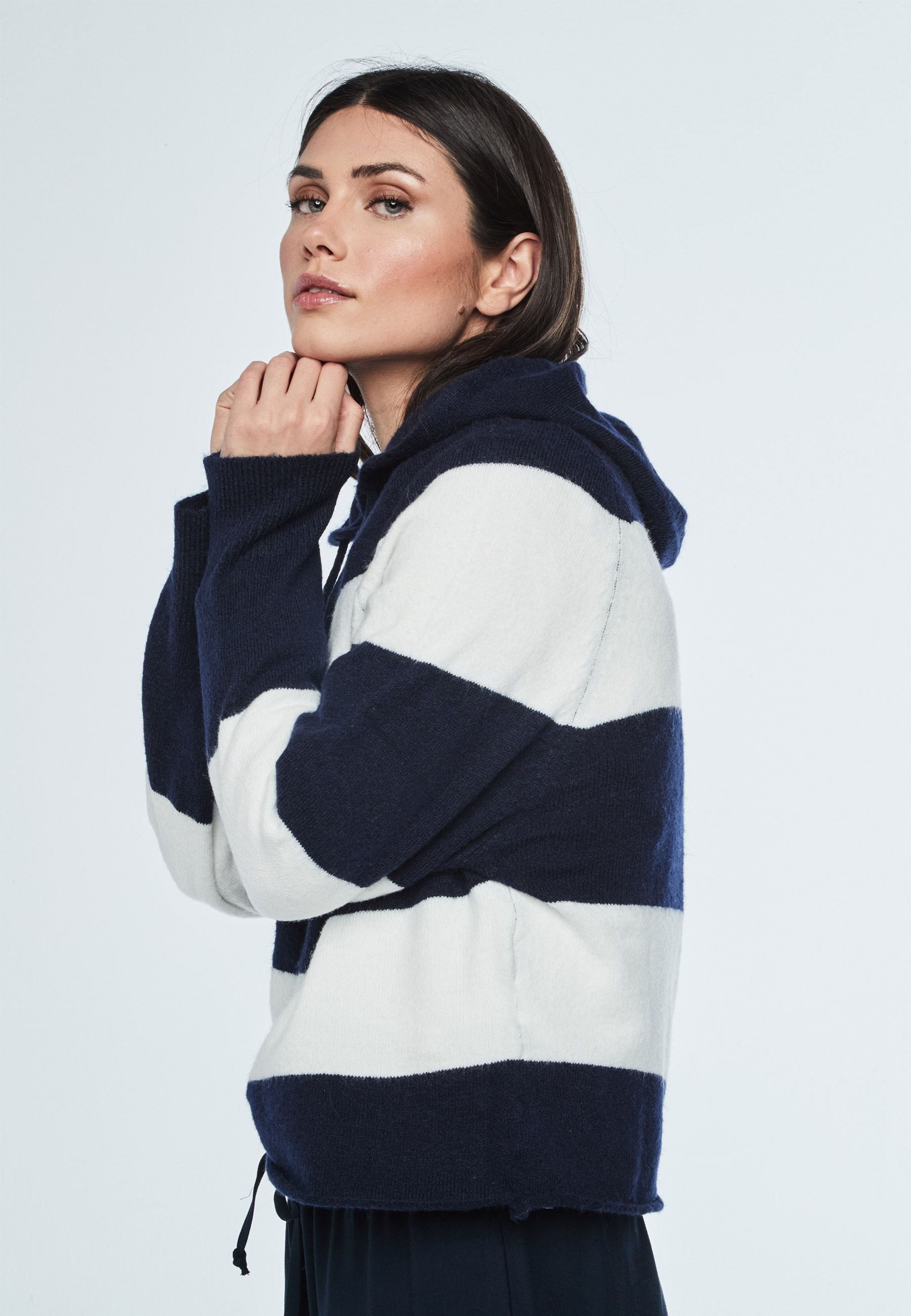 Sau Jersey Jumper in Navy