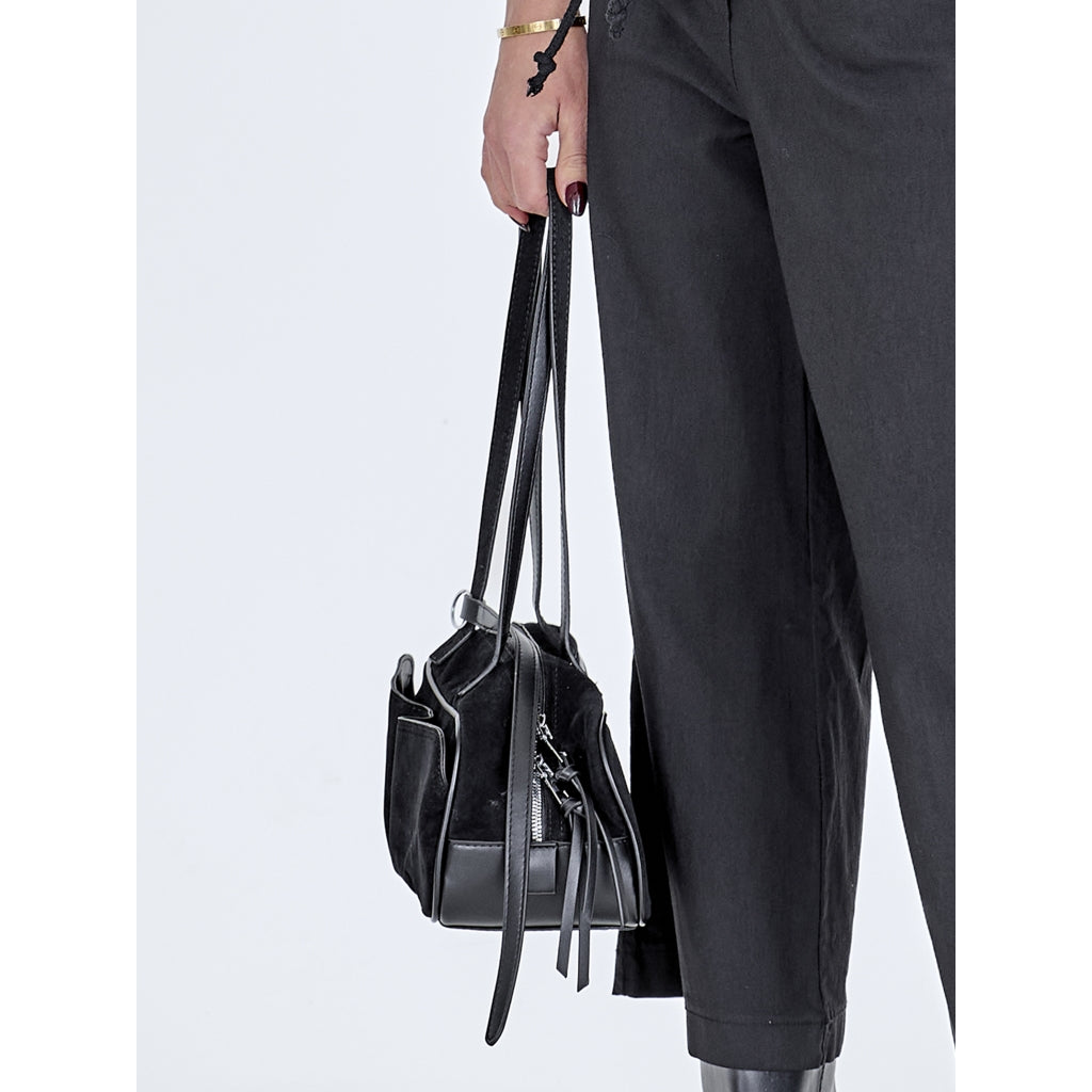 Akia Bag Small in Black