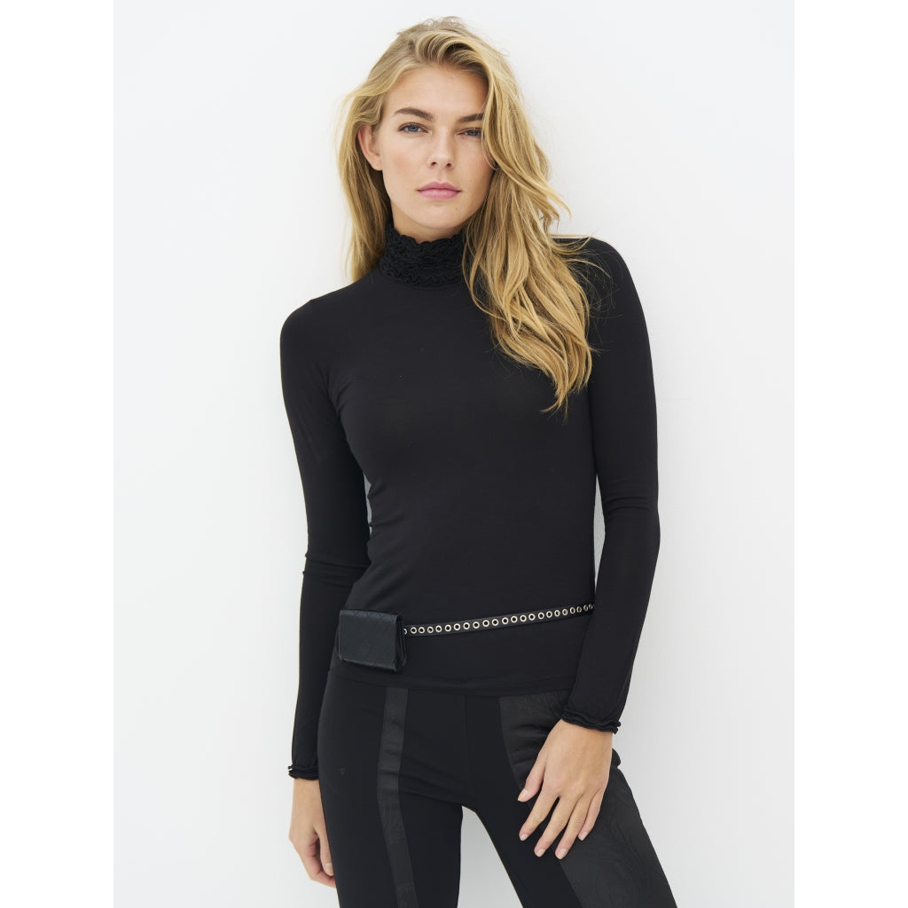 Adele Long Sleeve Tee in Black