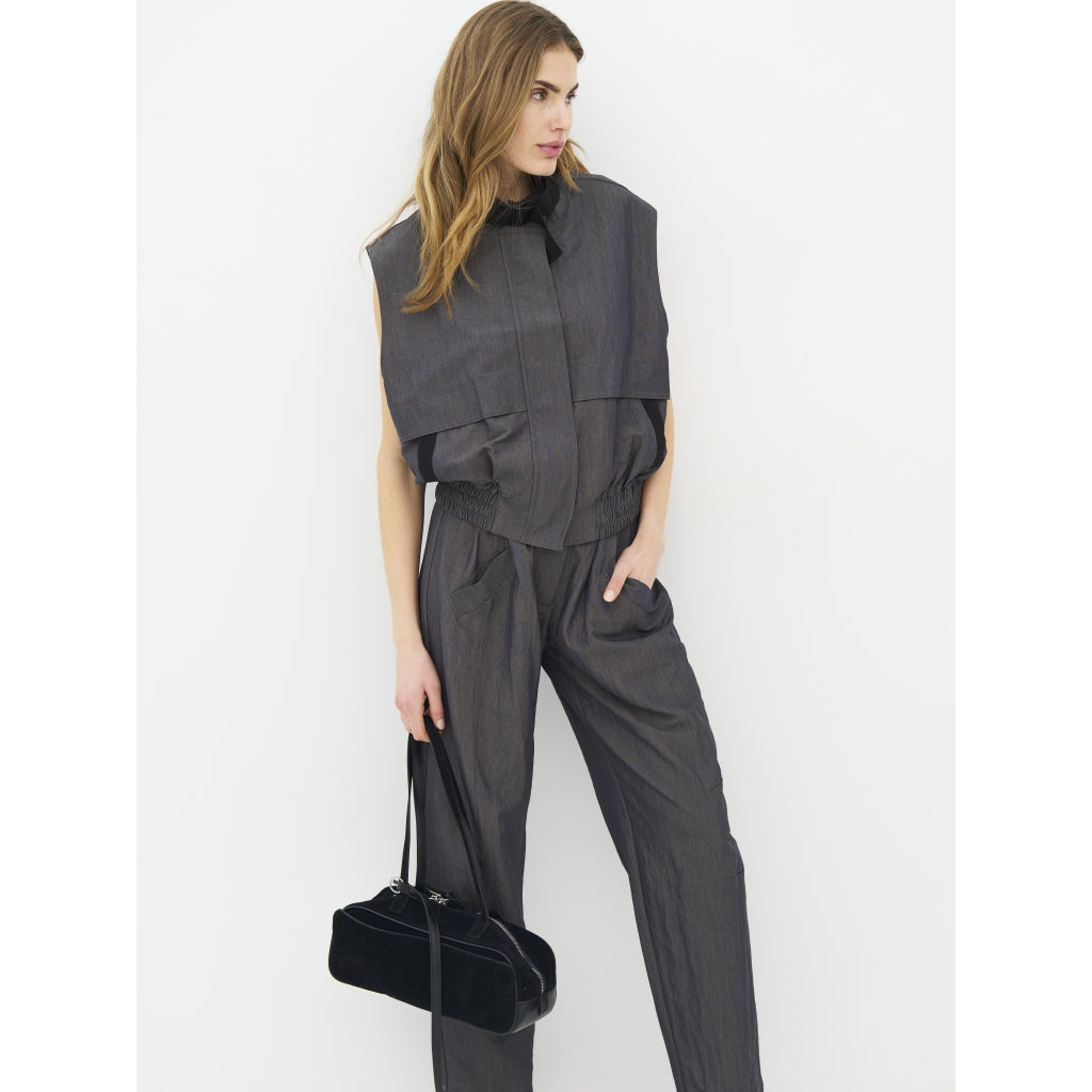 Eliana Vest in Grey