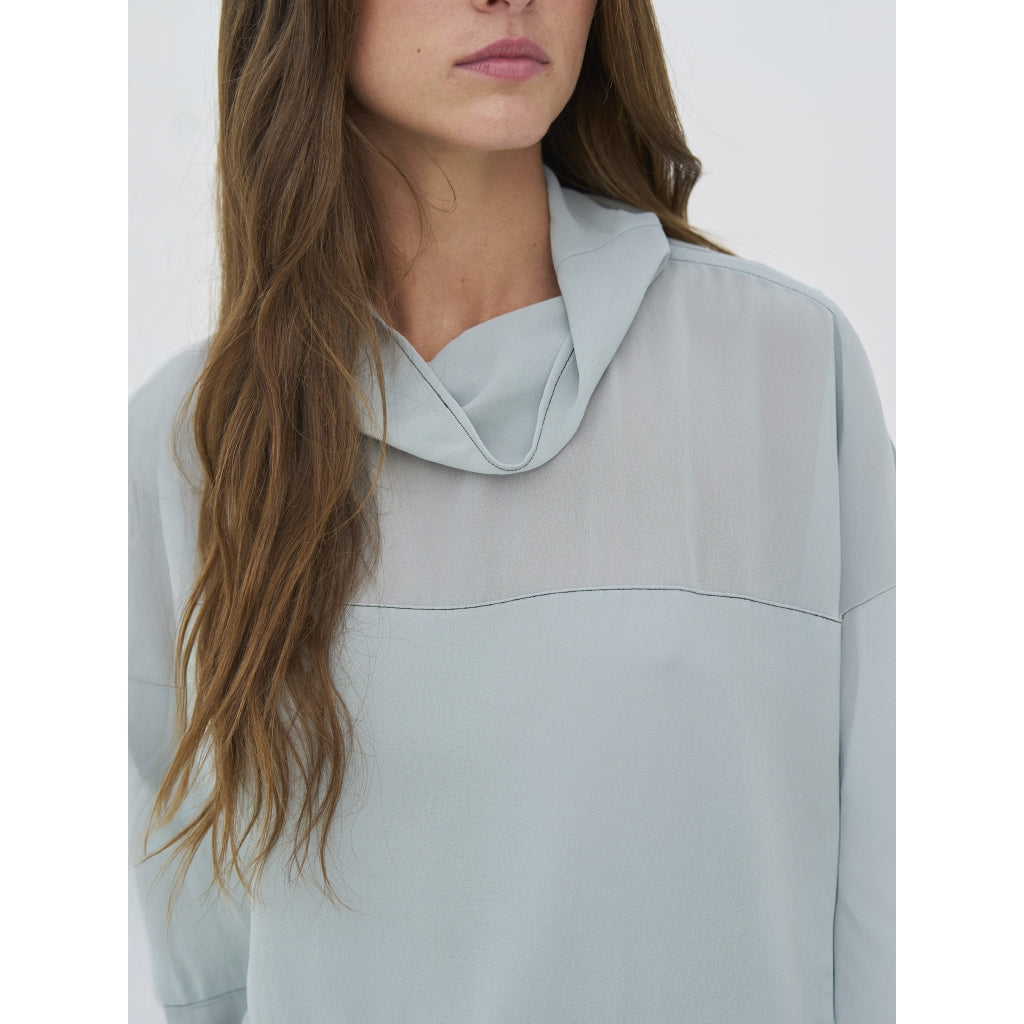 Celsa Top in Blue Mint