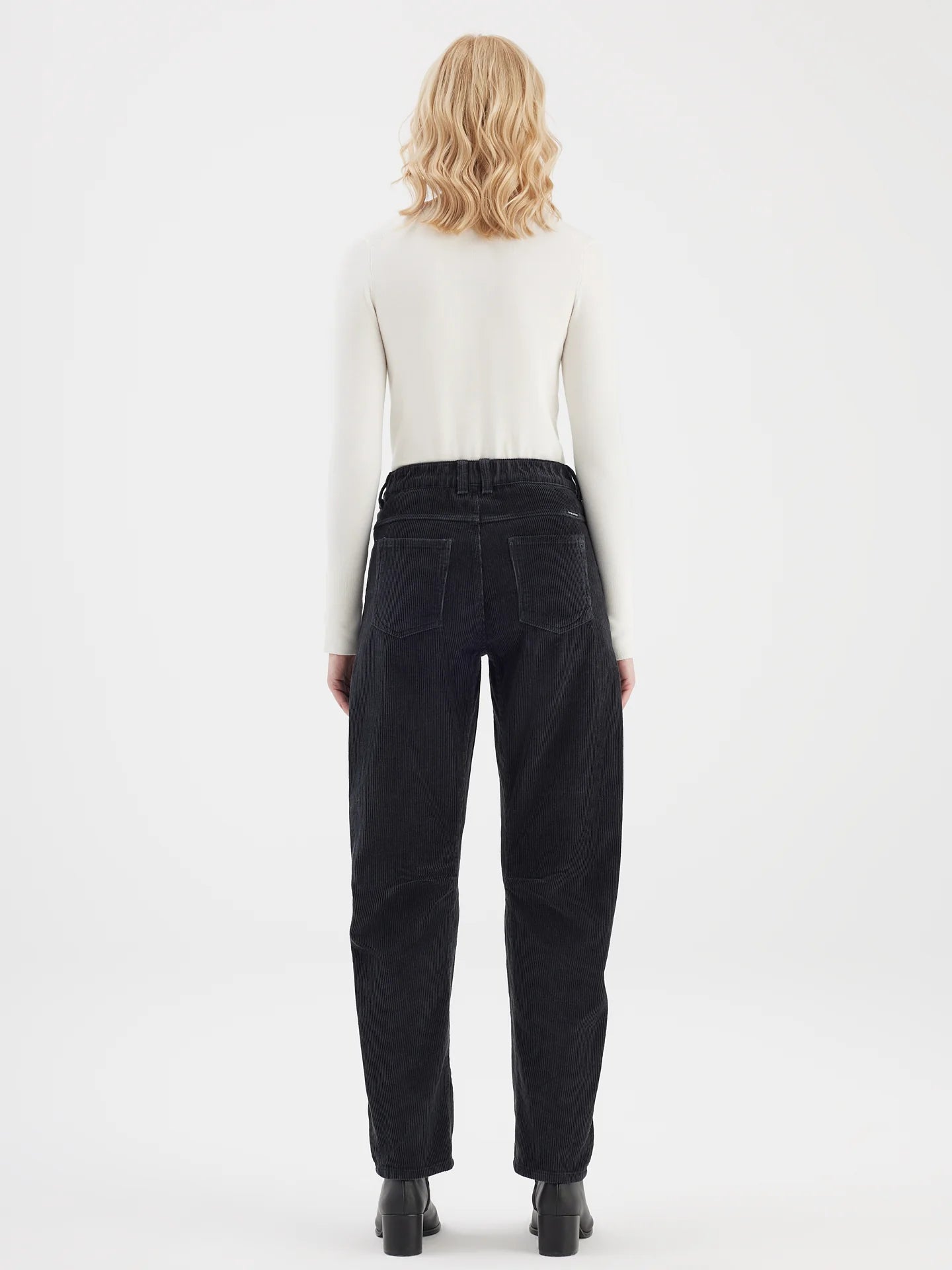 Selena Cord Arc Fit Trousers in Anthracite
