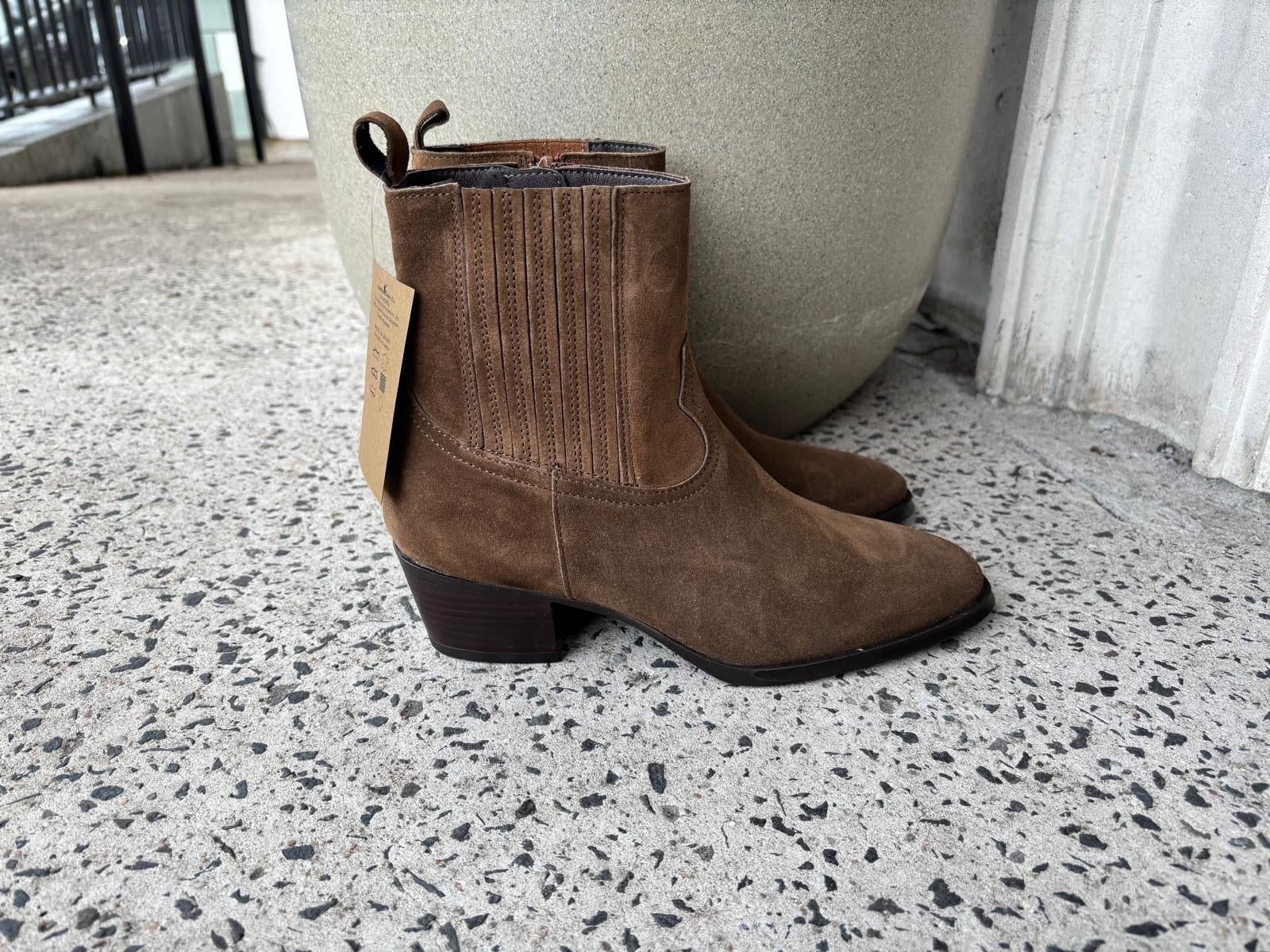 Baby Silk Boot in Brown
