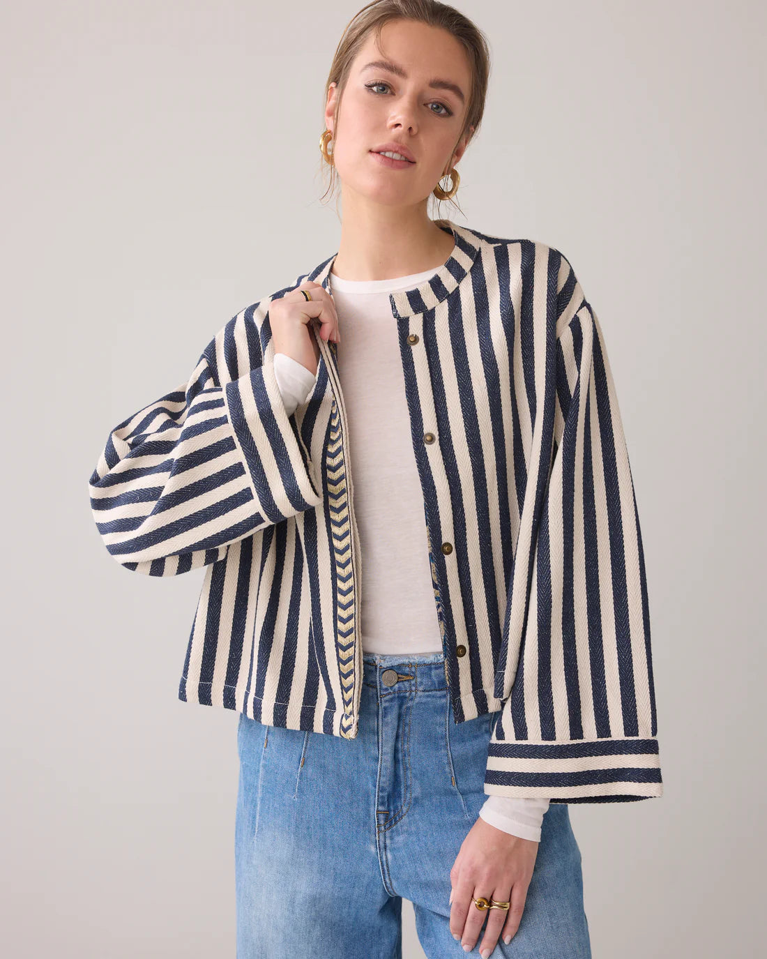 Short Stripe Jacket in Navy Noir