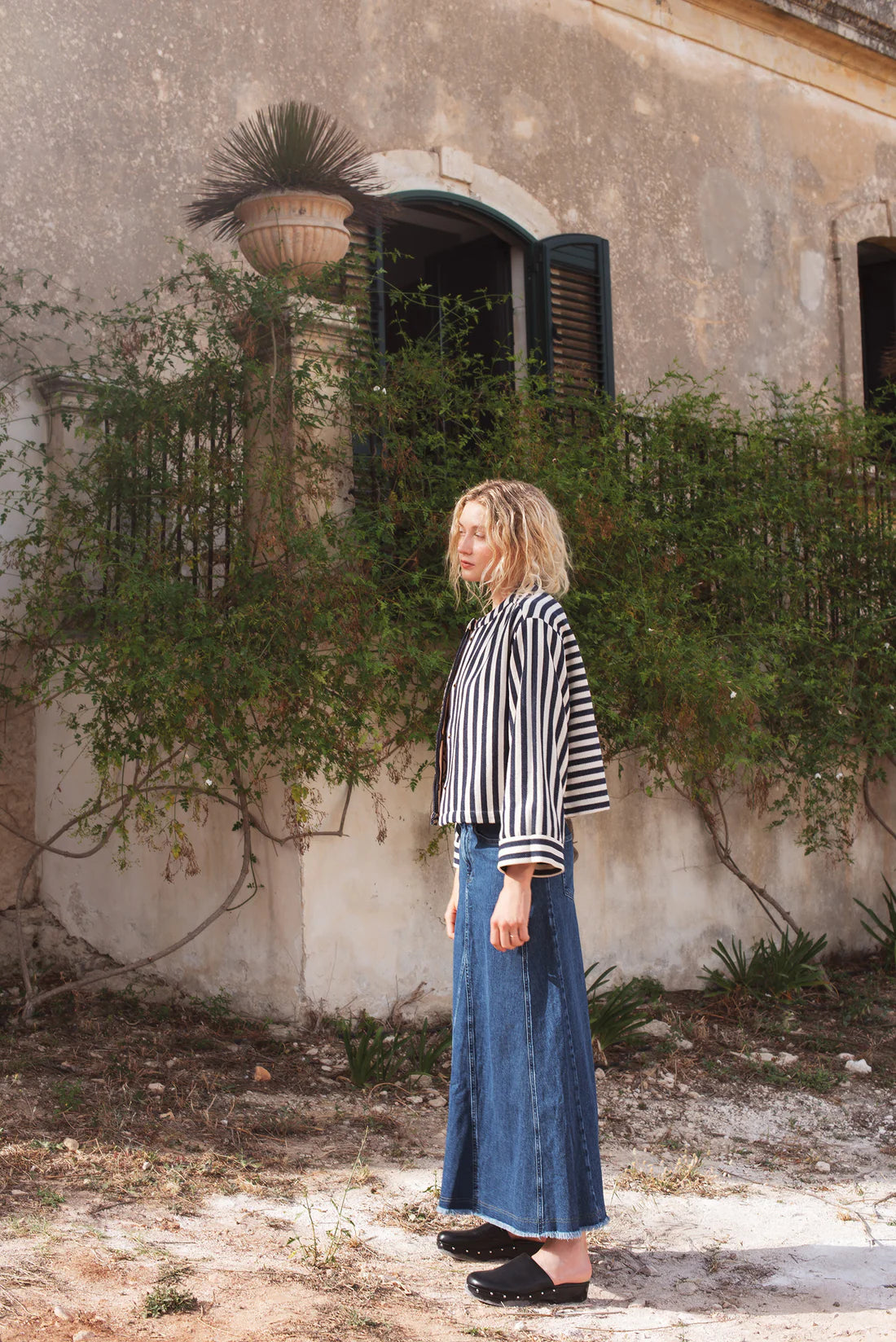 Short Stripe Jacket in Navy Noir