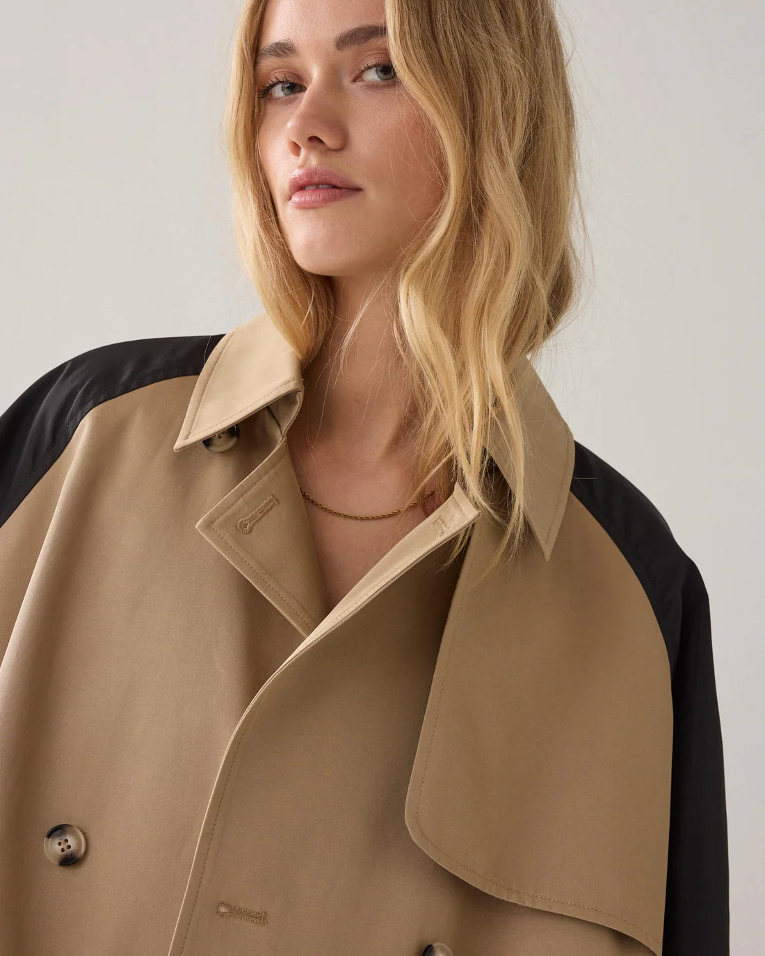 Oversized Trench Coat in Khaki