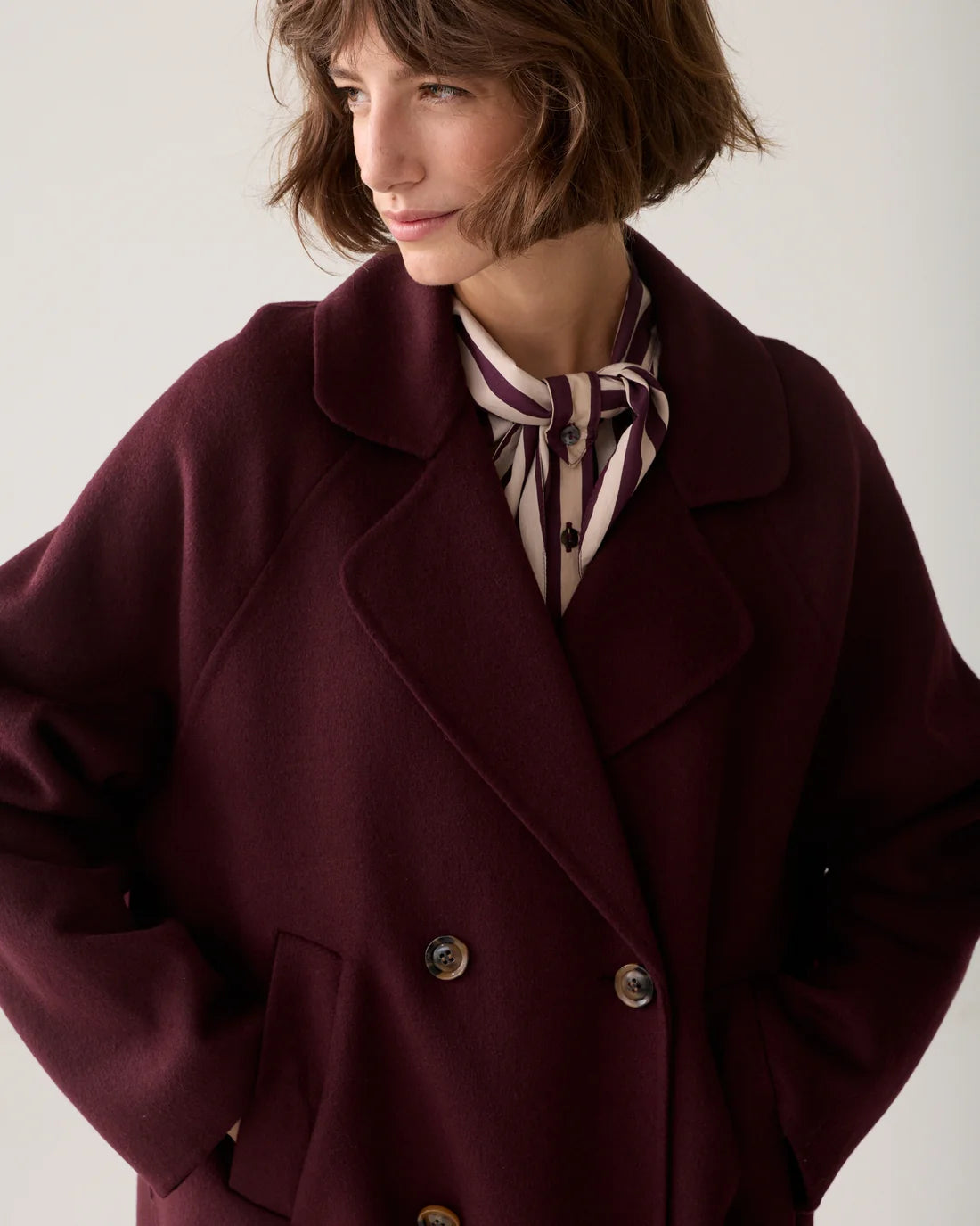 Coat Wool Classic in Dark Burgundy