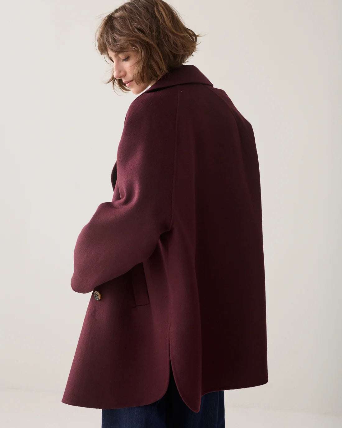 Coat Wool Classic in Dark Burgundy