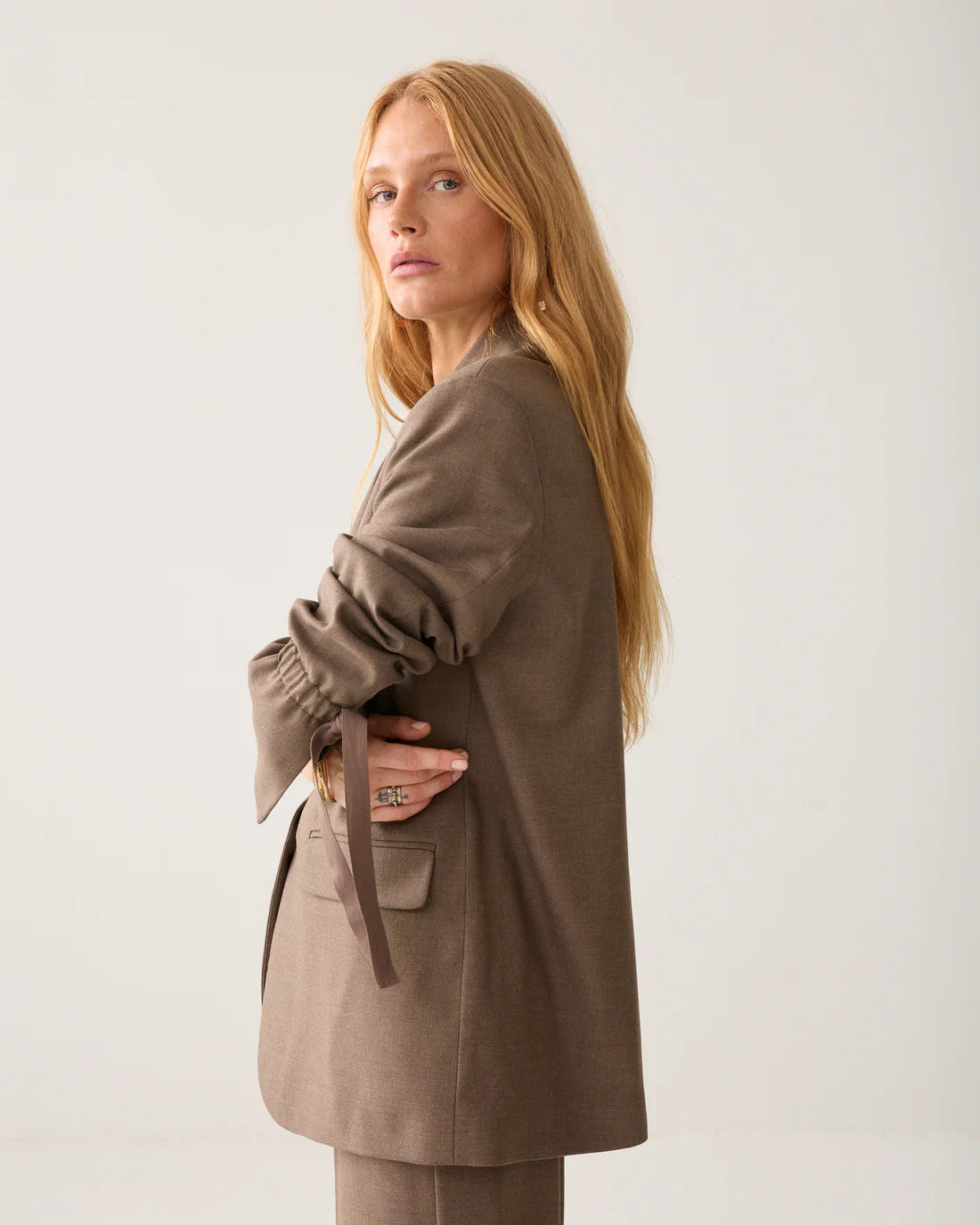 Boyfriend Blazer with Bow Sleeves in Light taupe