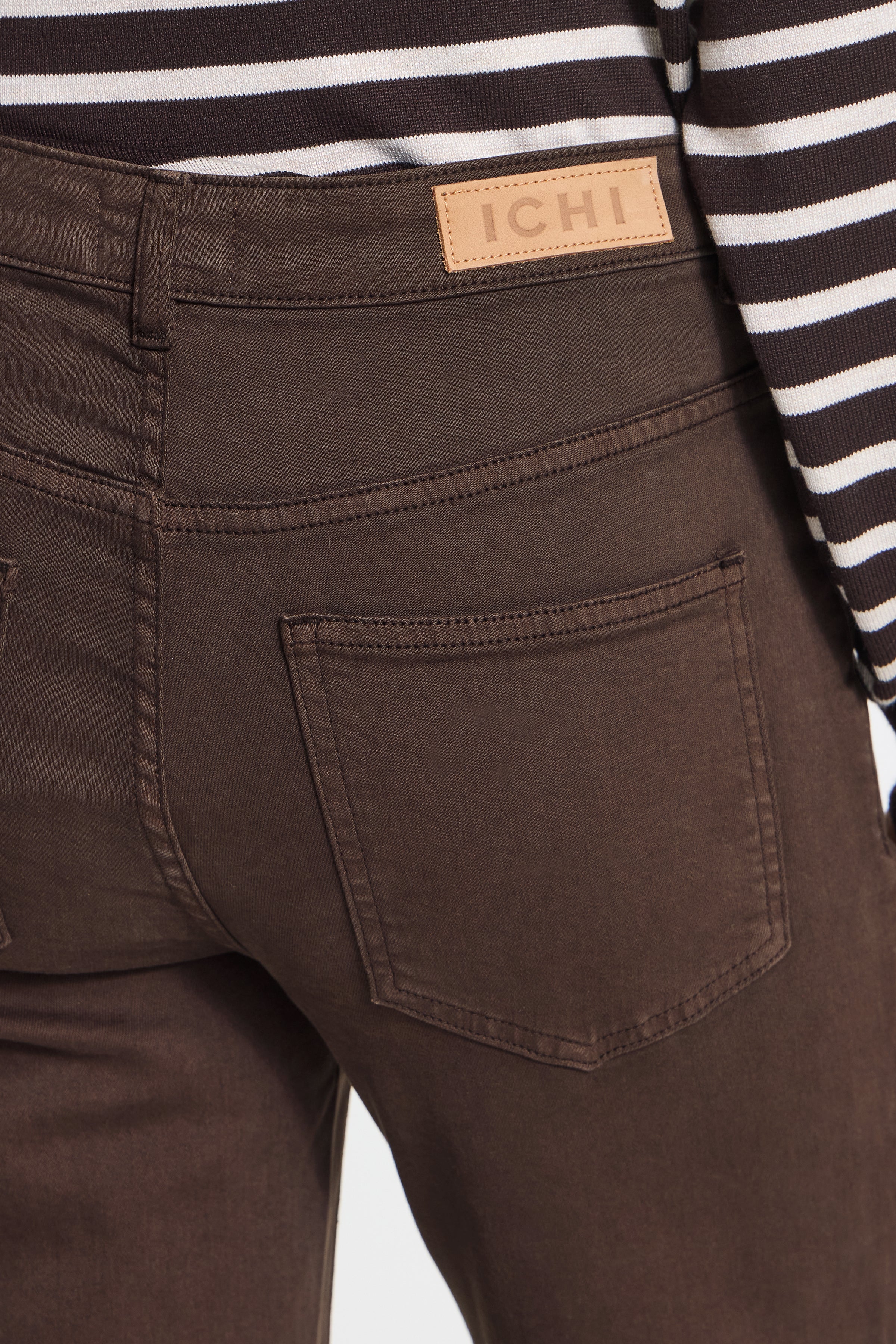 Ziggy Raven in Coffee Bean (L32)