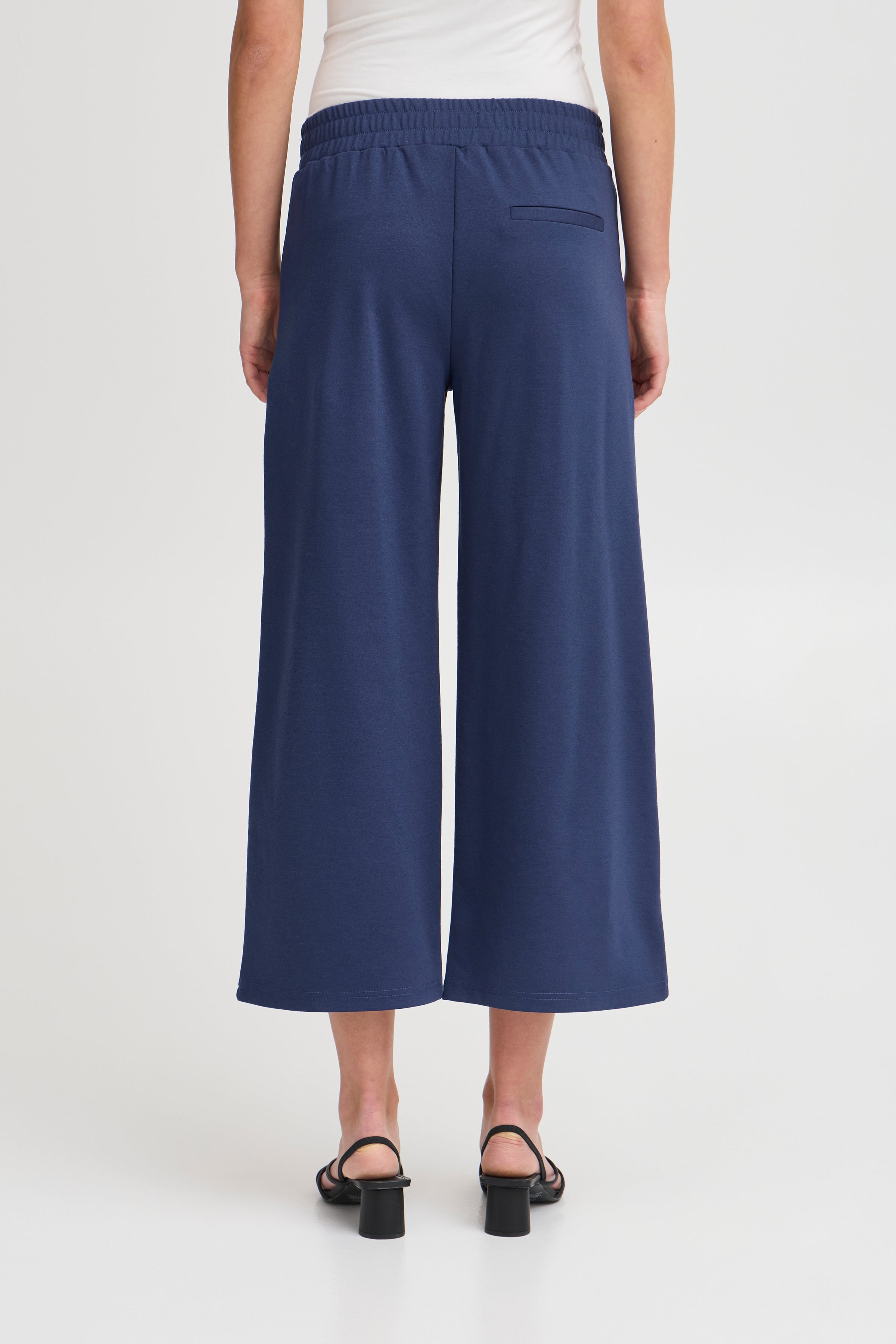 Kate Sus Cropped Wide Trouser in Midieval Blue