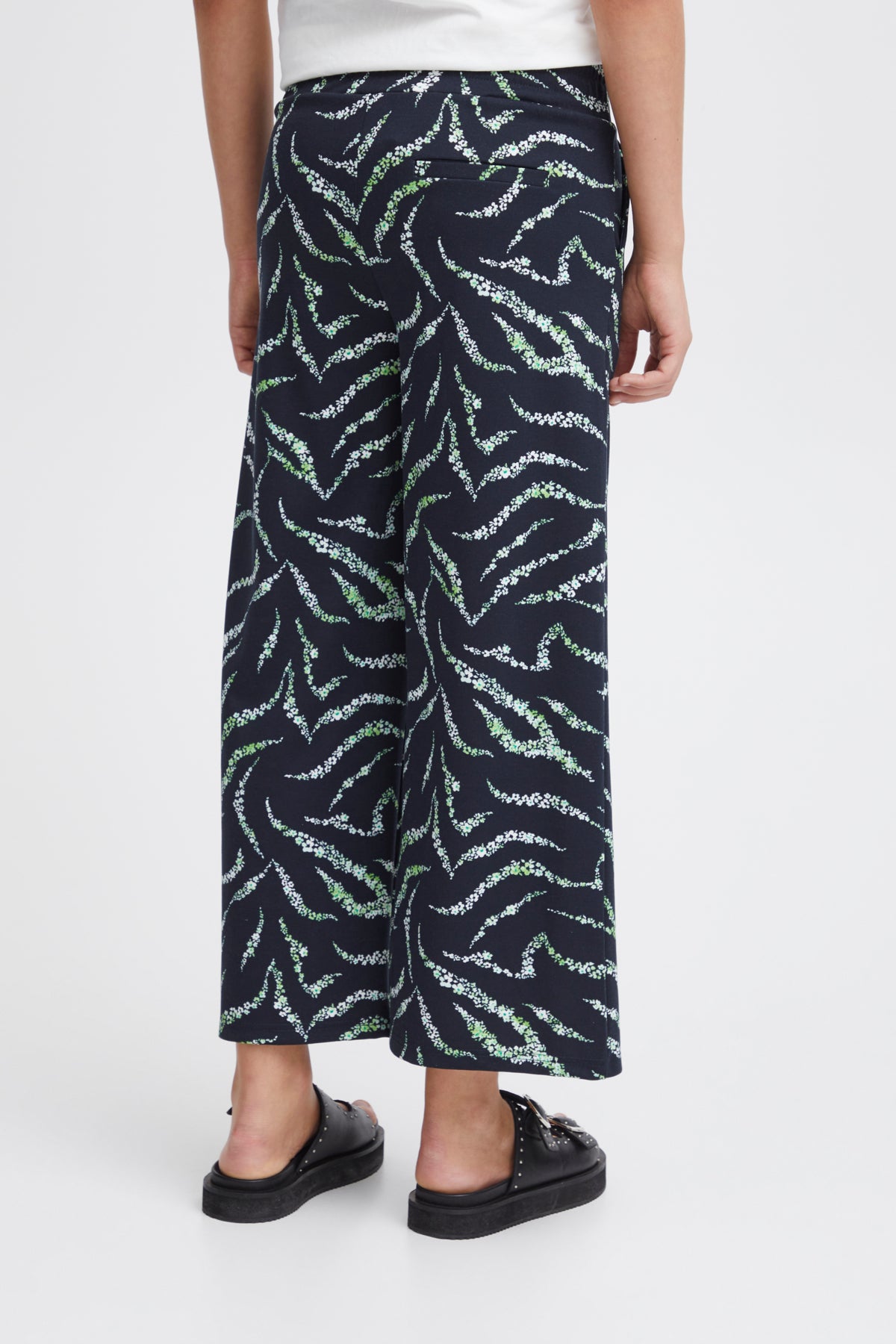 Kate Print Trouser in Total Eclipse Zebra