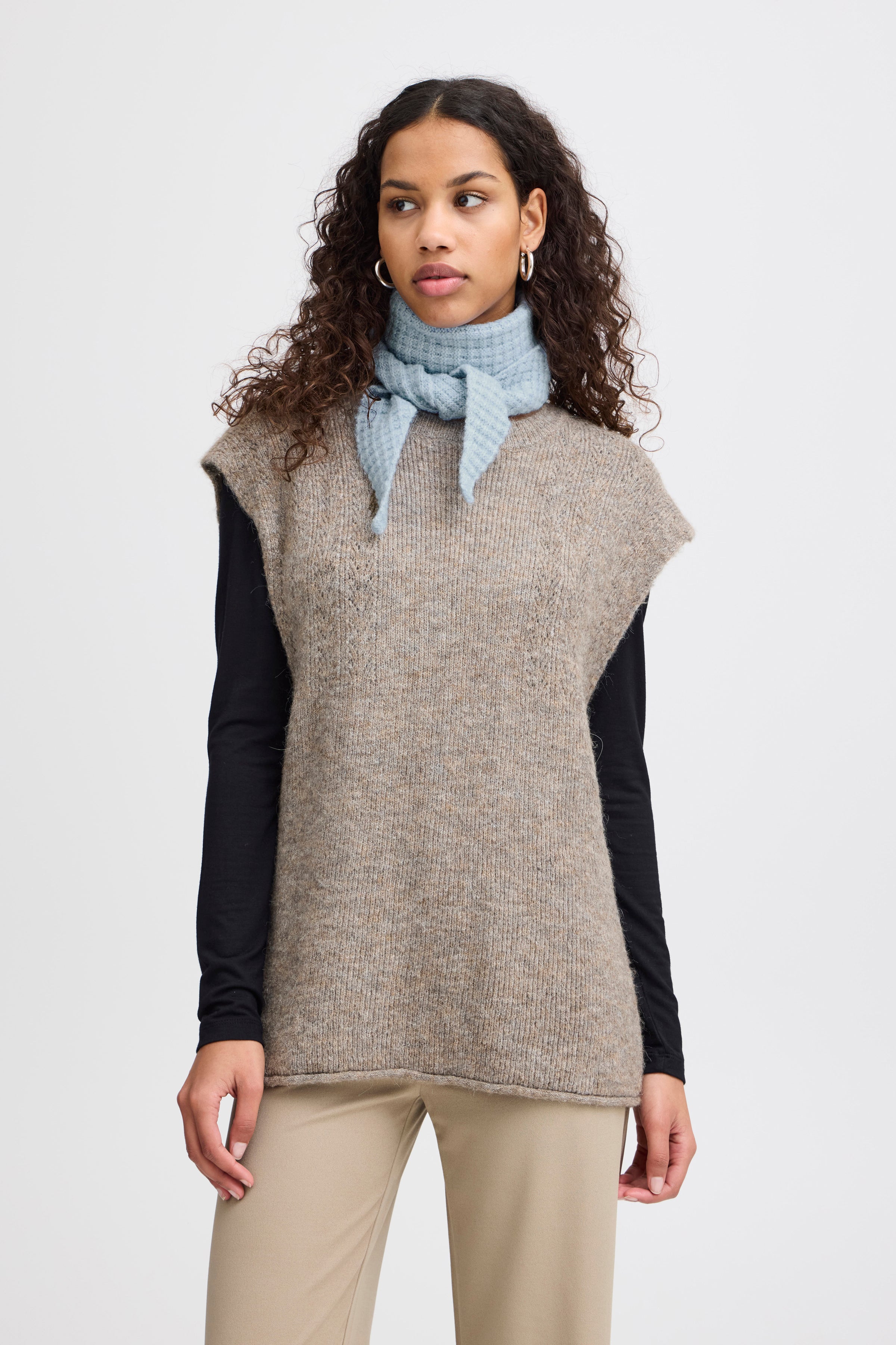 Folthea Scarf in Cashmere Blue