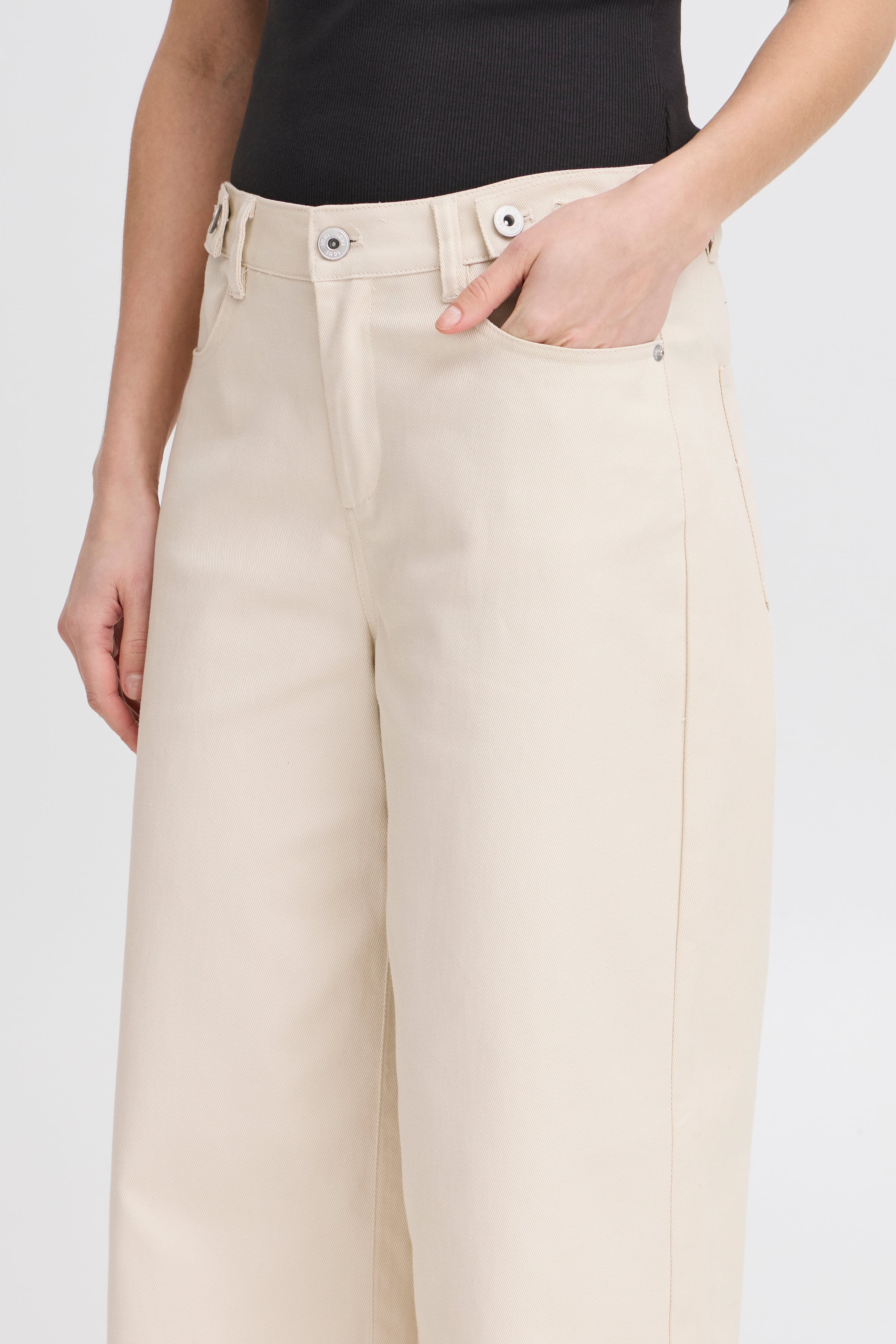 Carolinas Trouser in Sandshell