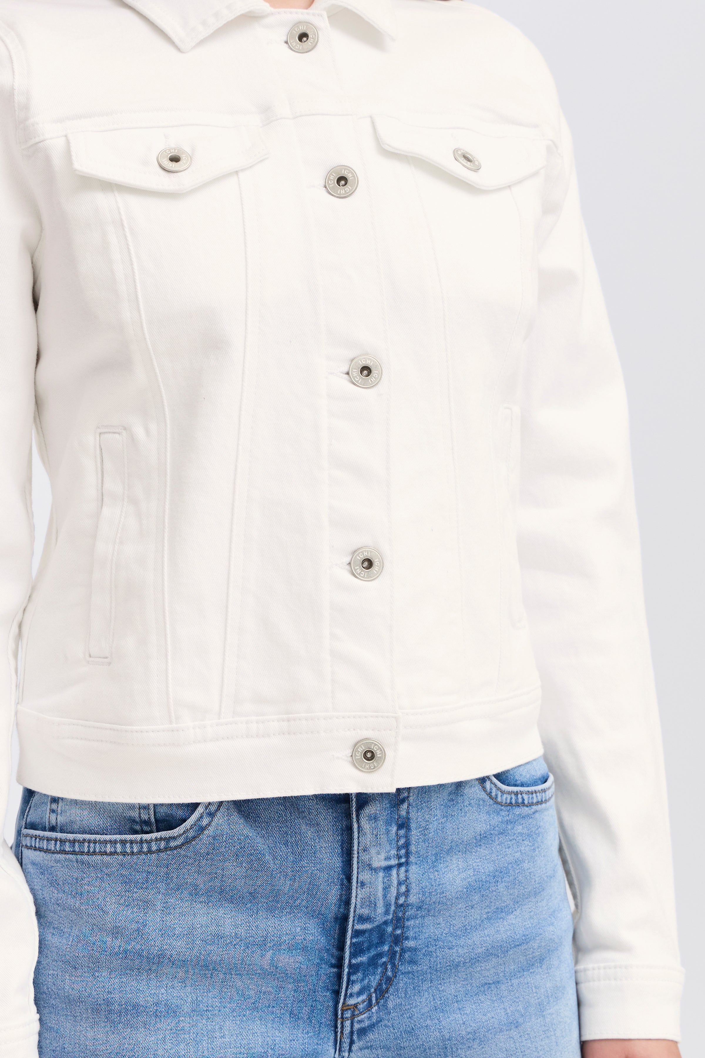 Billy Jacket in Blanc de Blanc