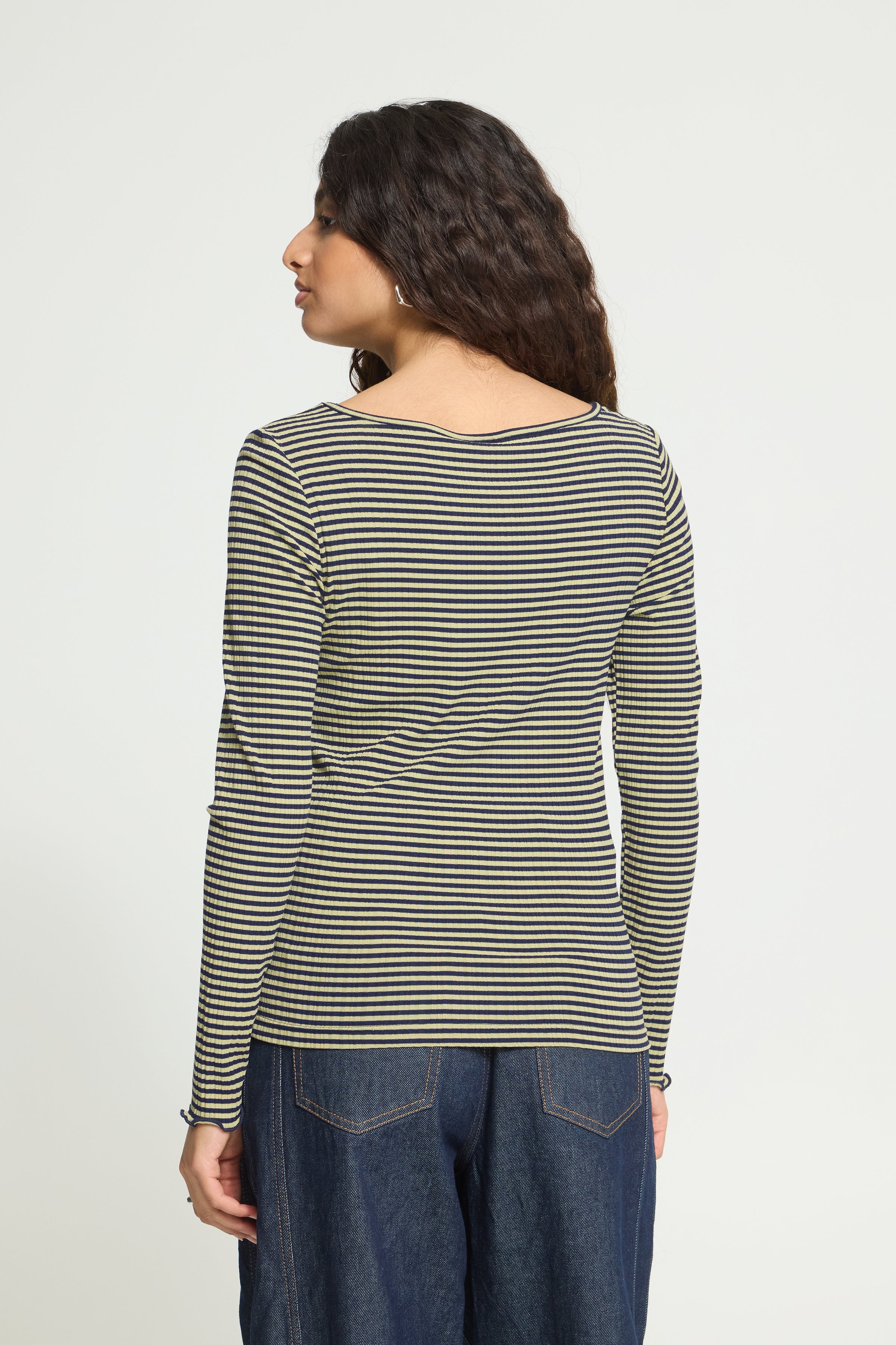 Cella Top in Leek Green