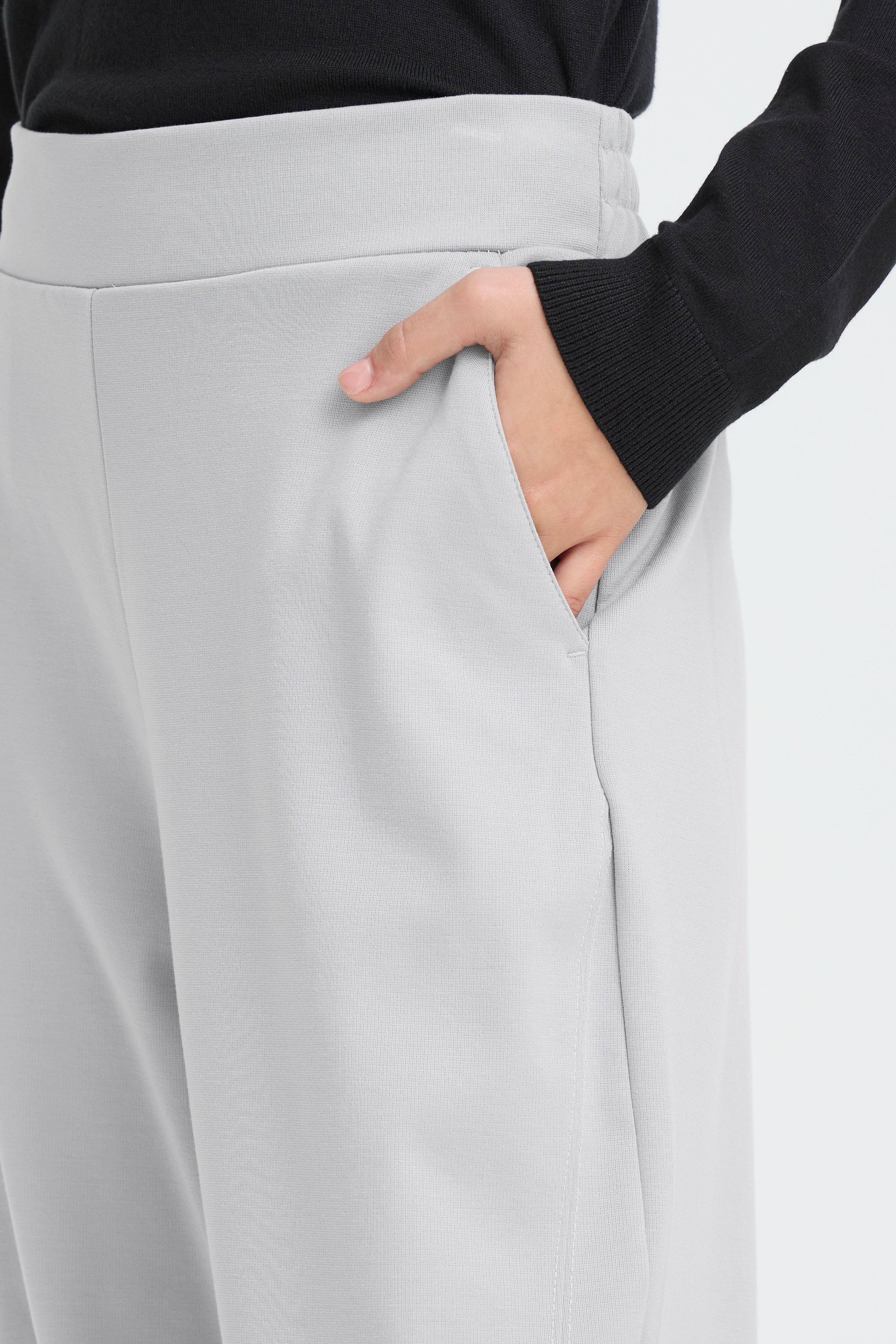 Kate Barrel Trouser in Sleet Grey