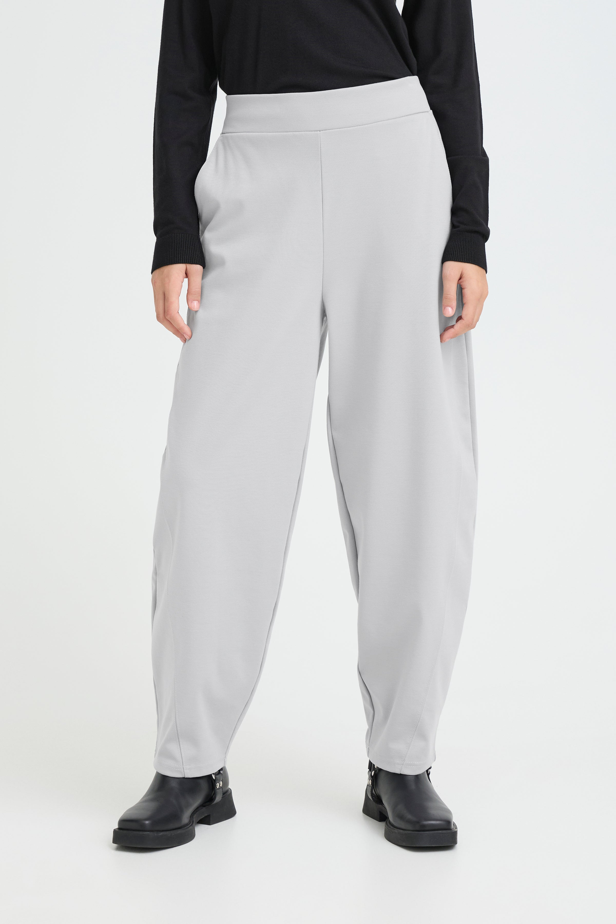 Kate Barrel Trouser in Sleet Grey