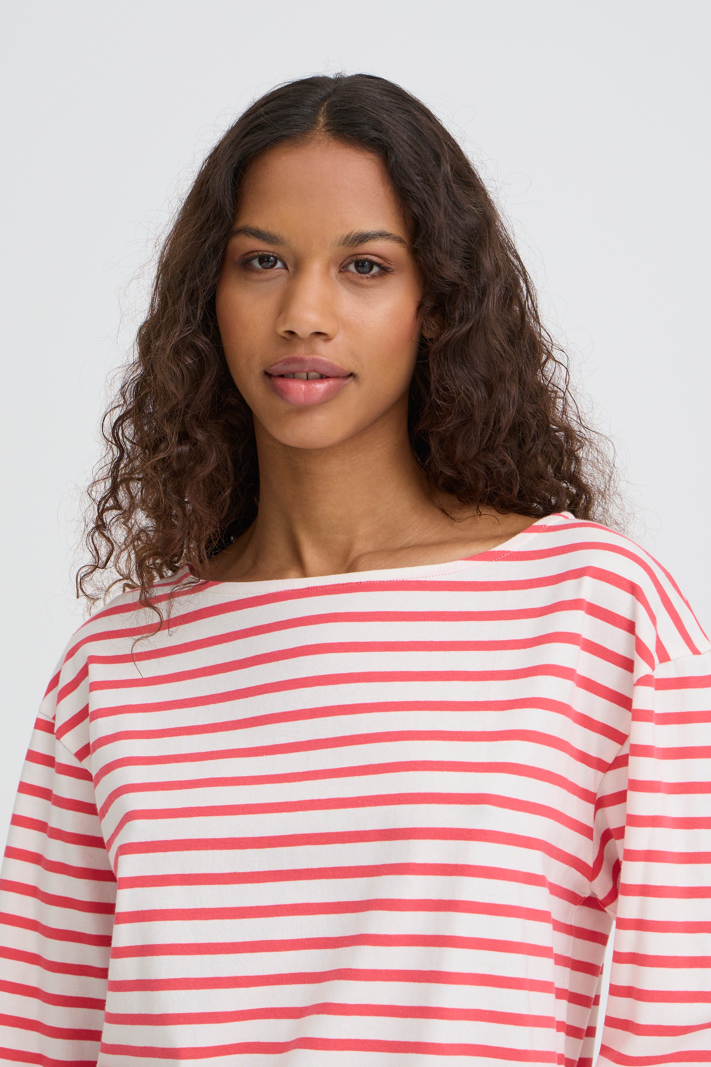 Mira Boatneck Top in Teaberry