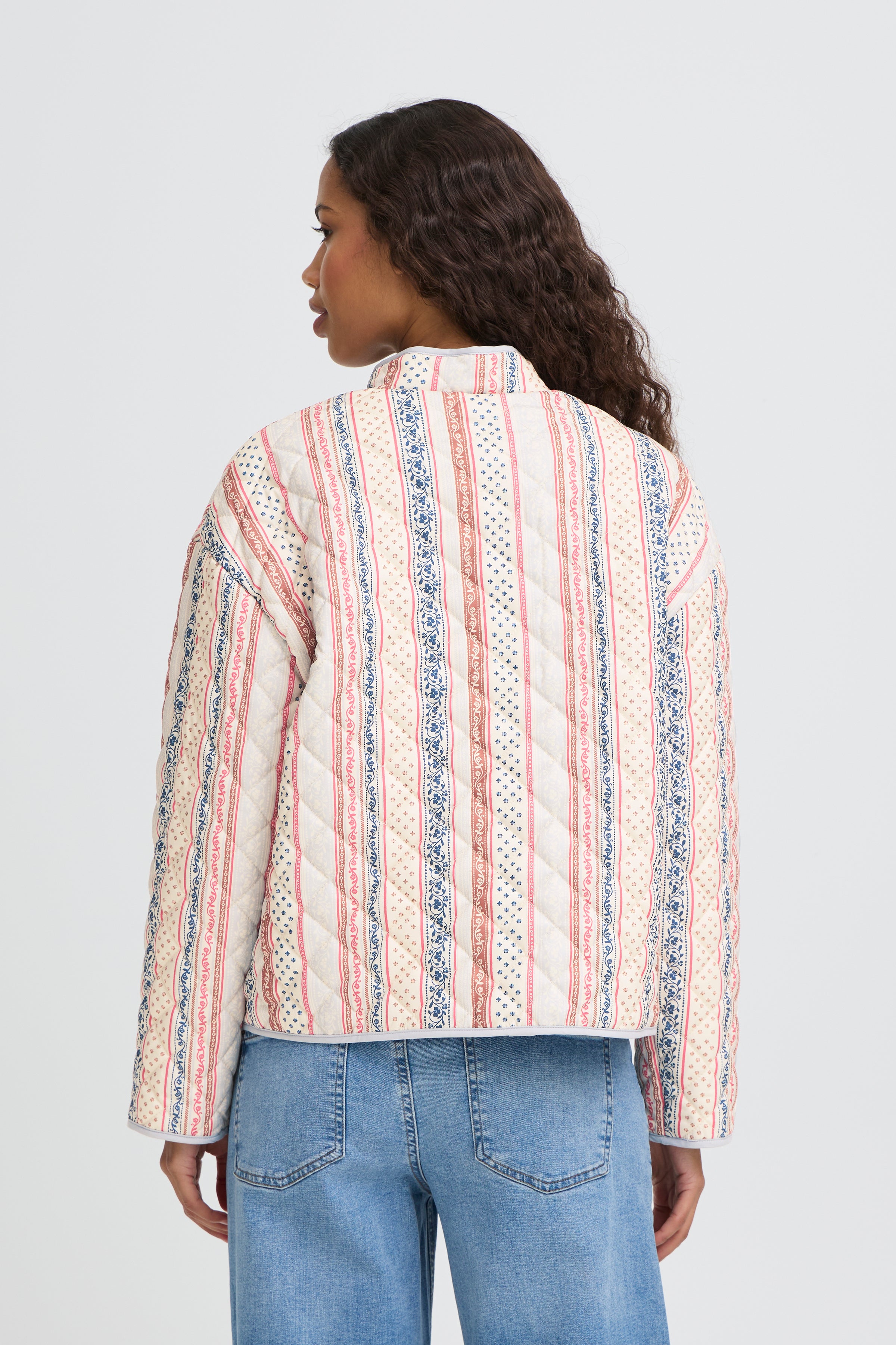 Livanta Jacket in Teaberry