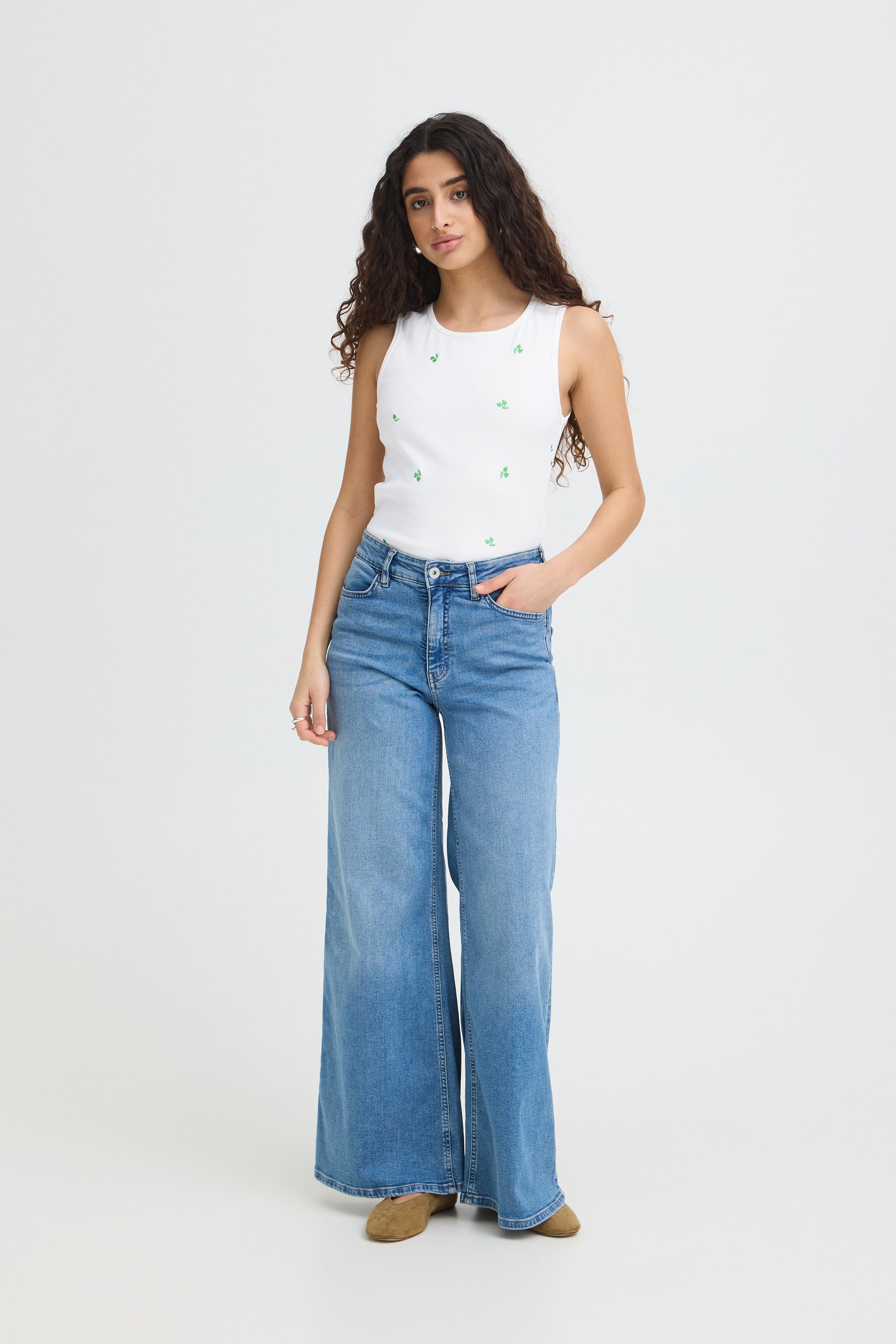 Palma Top in Cloud Dancer / Greenbriar